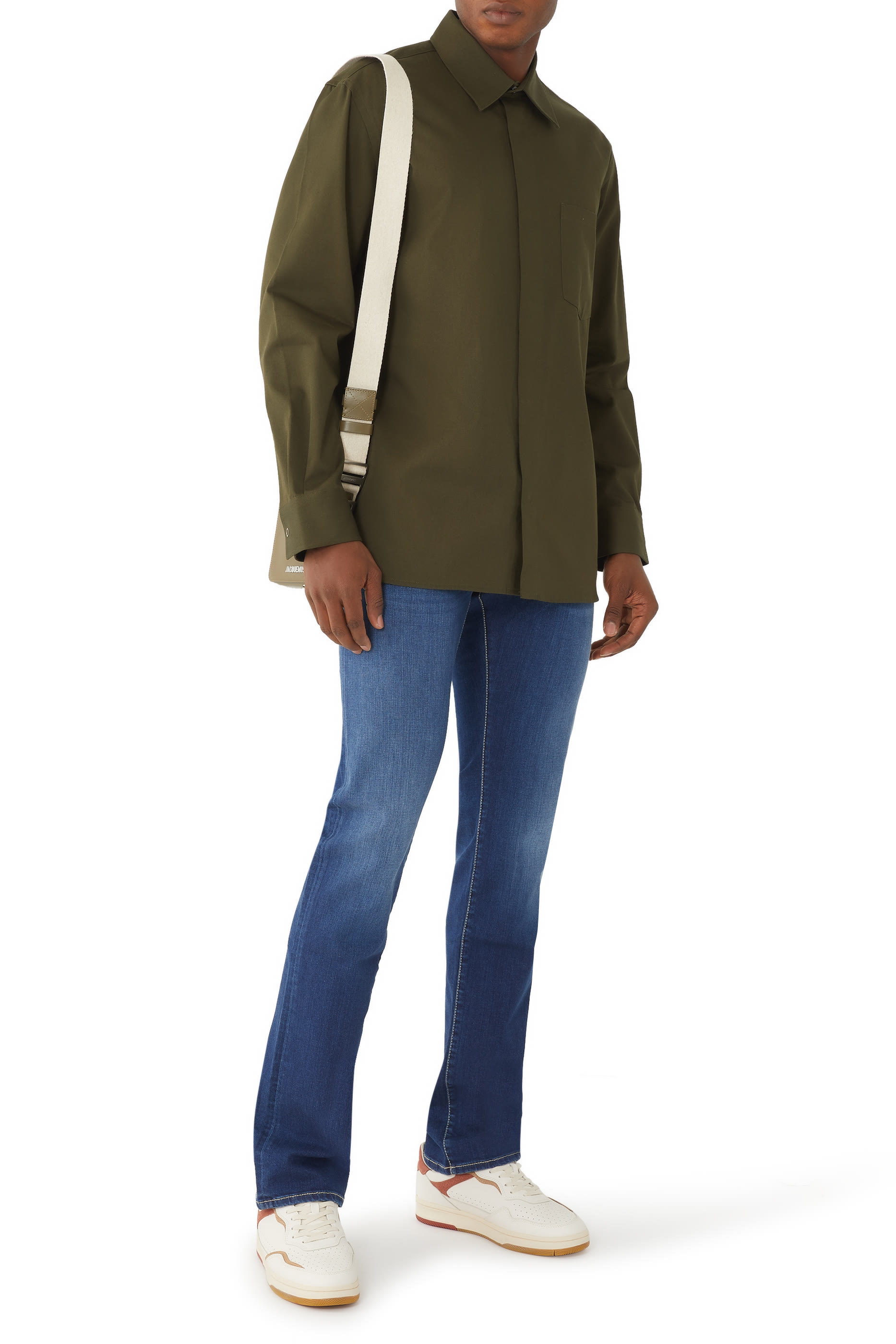 بنطال جينز بخصر متوسط الإرتفاع