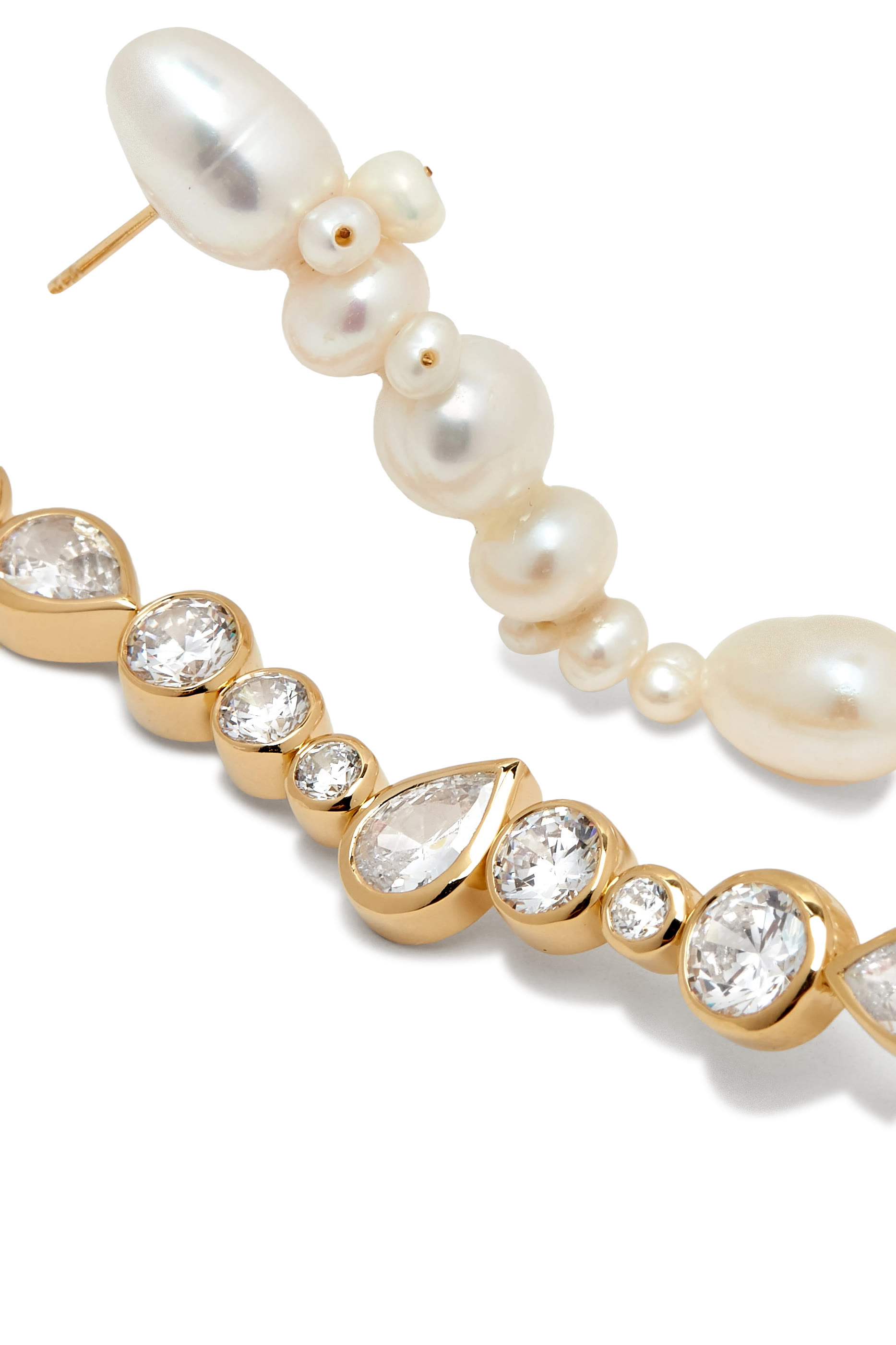 أقراط غليتش مرصعة بأحجار زركونيا مكعبة و لؤلؤ مياه عذب، فضة استرلينية مطلية بذهب أصفر عيار 18