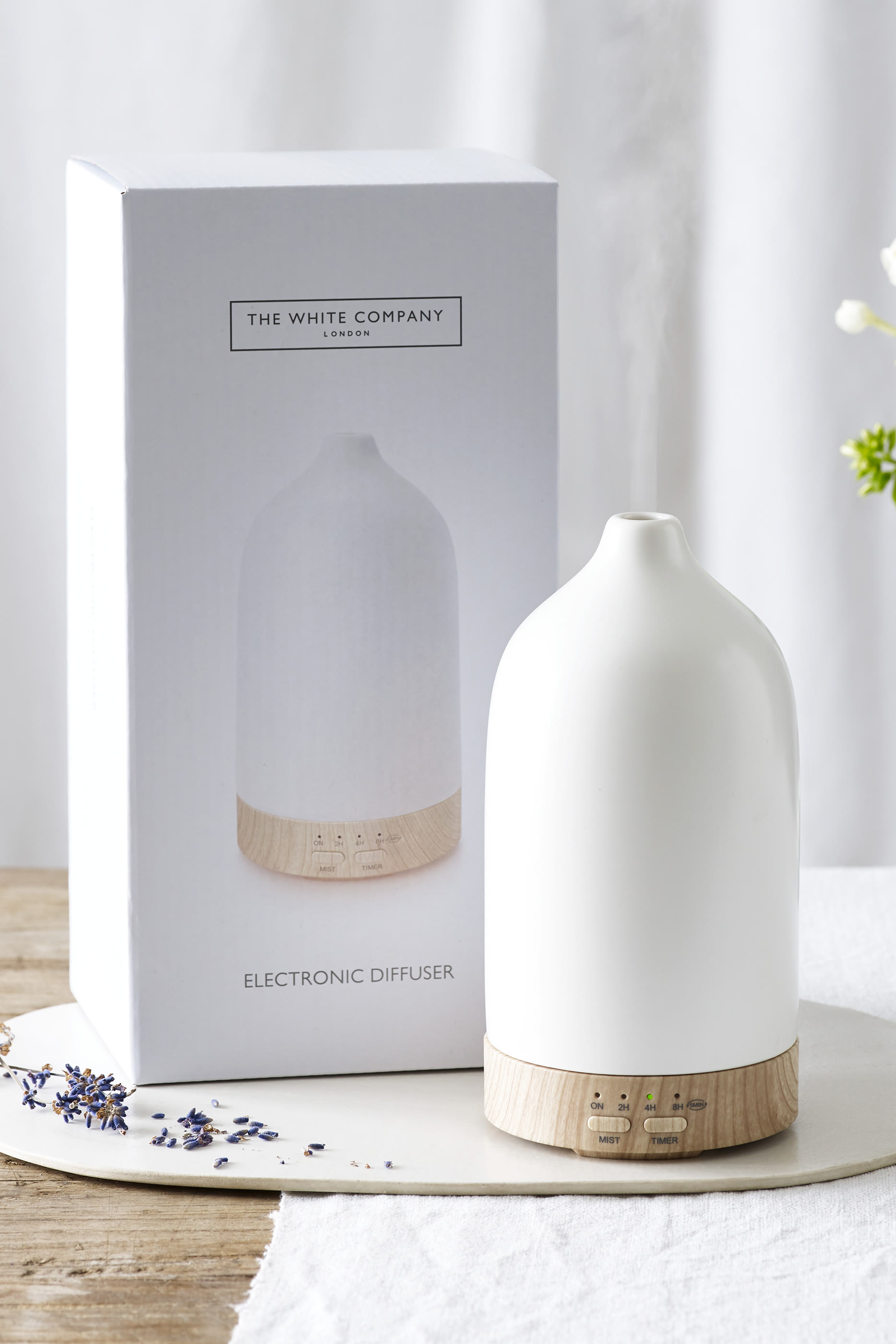 موزع عطر إلكتروني