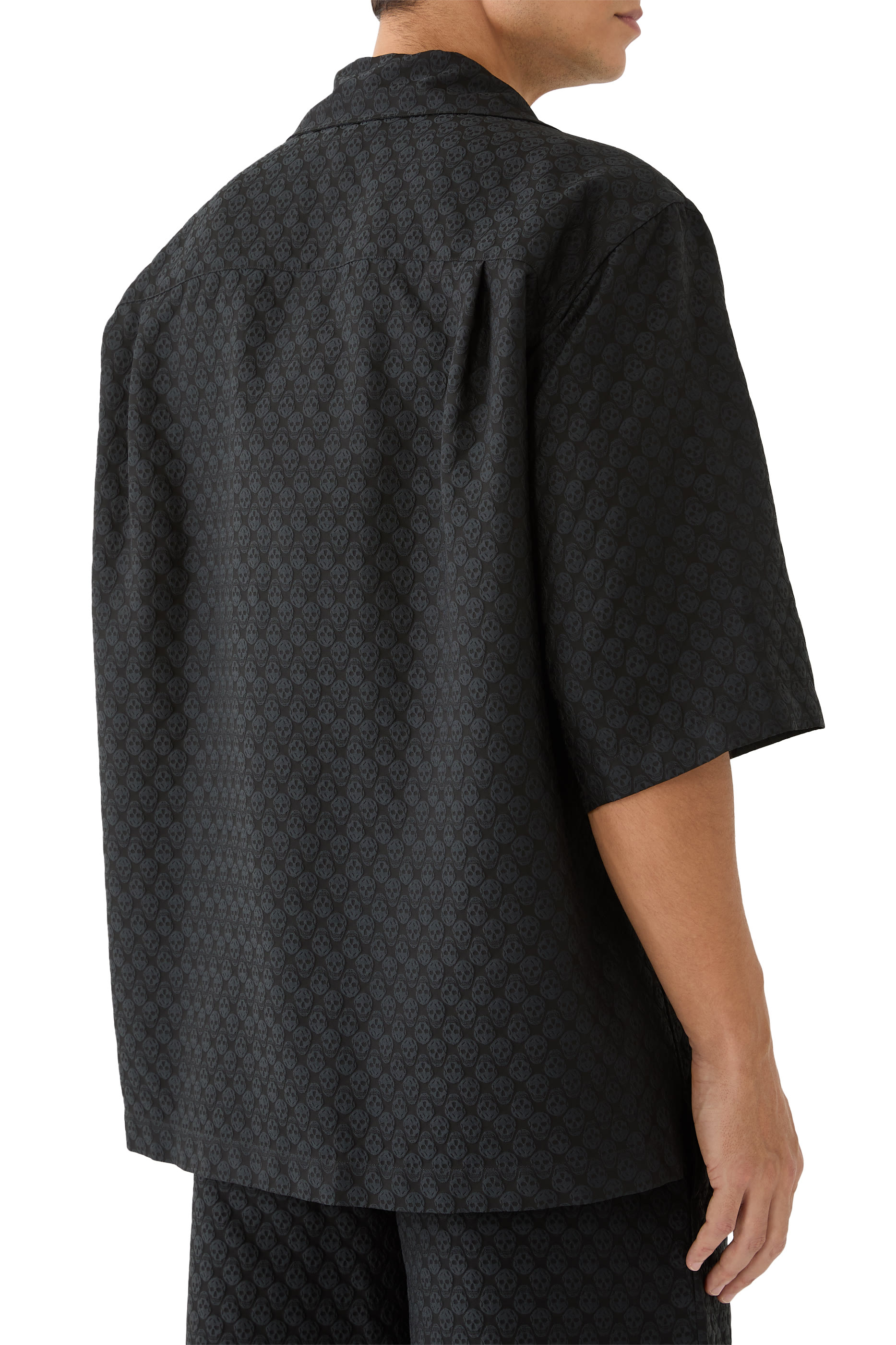 قميص هاوايان بياقة مطوية