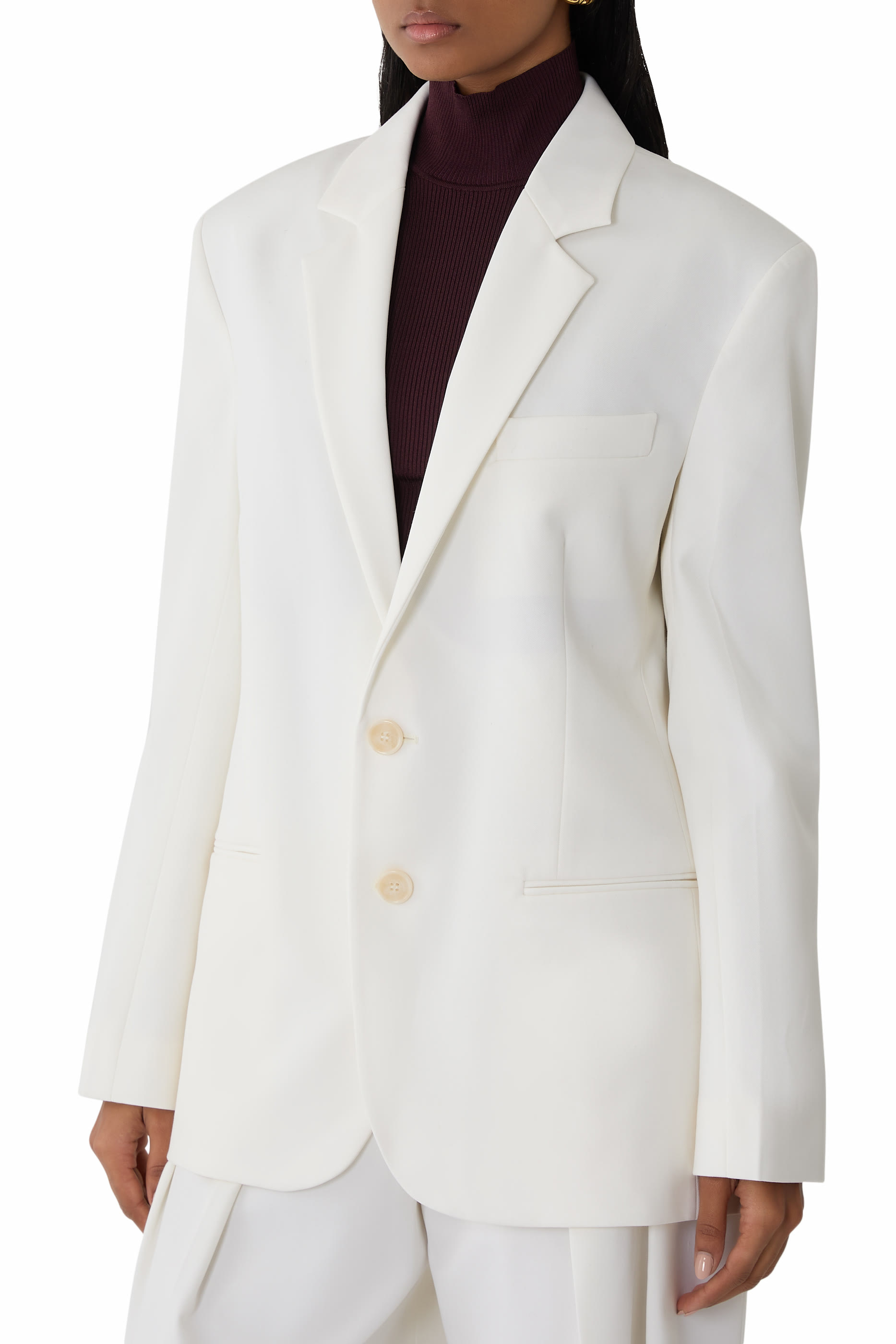 جاكيت كلاسيكي بقصة ملائم للجسم