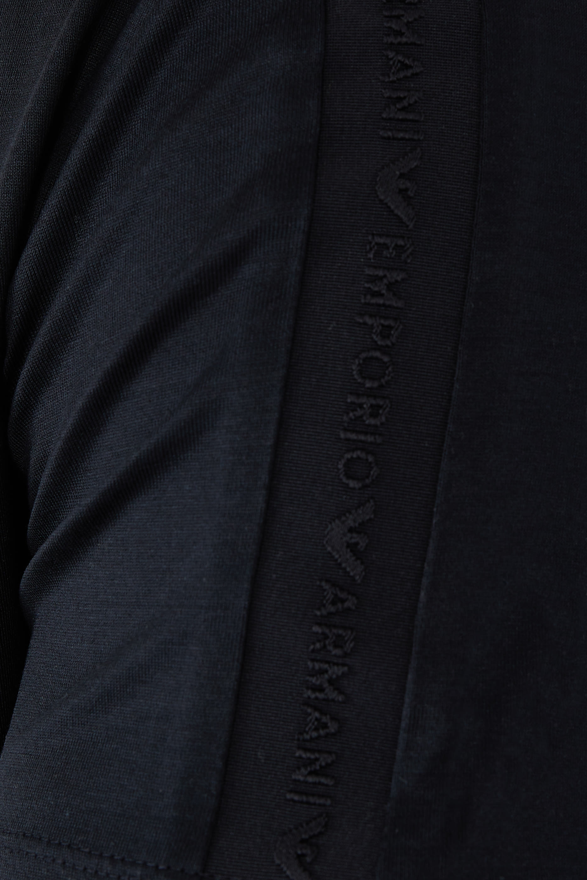 تيشرت قطن بشعار الماركة