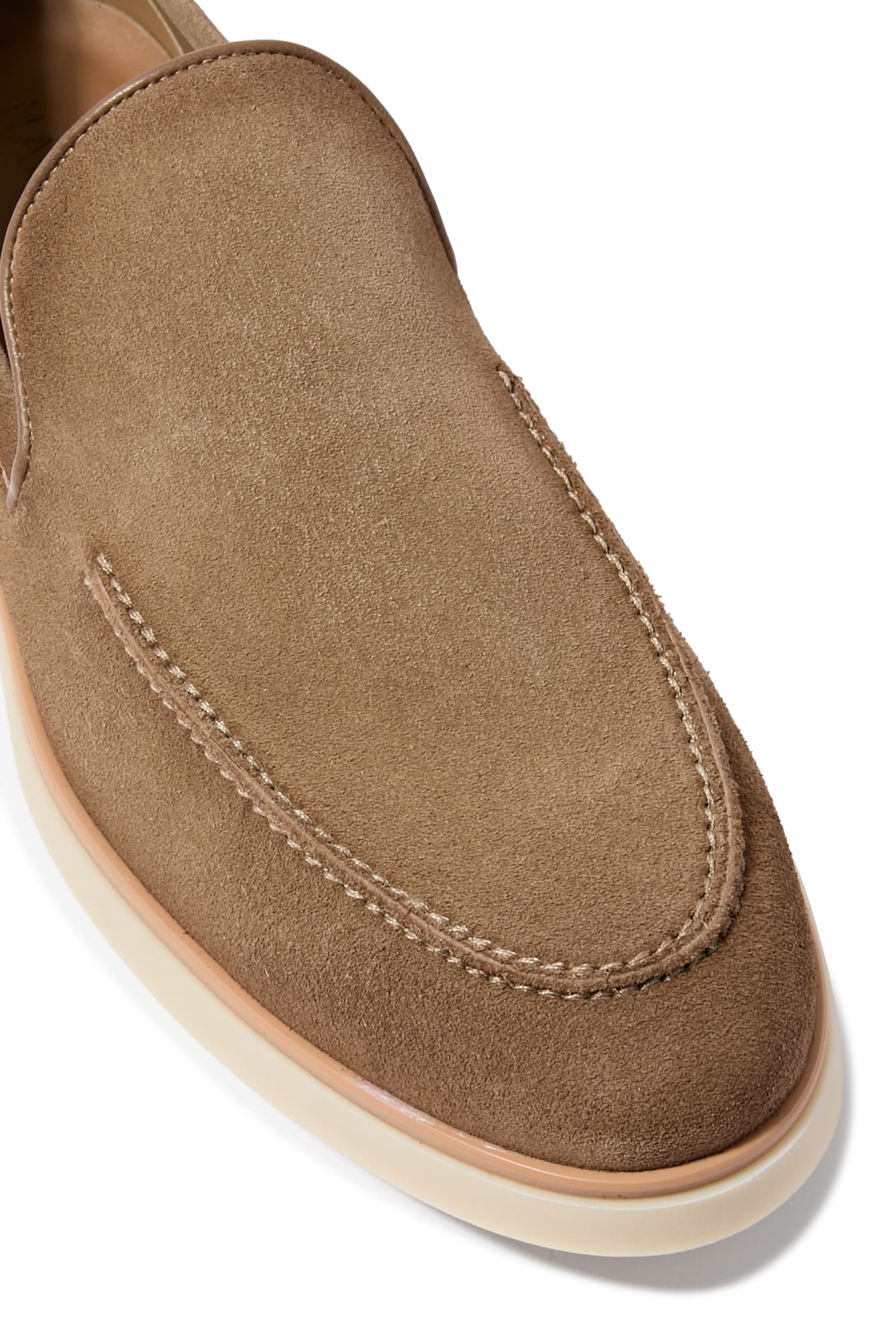 حذاء كالب سهل الارتداء