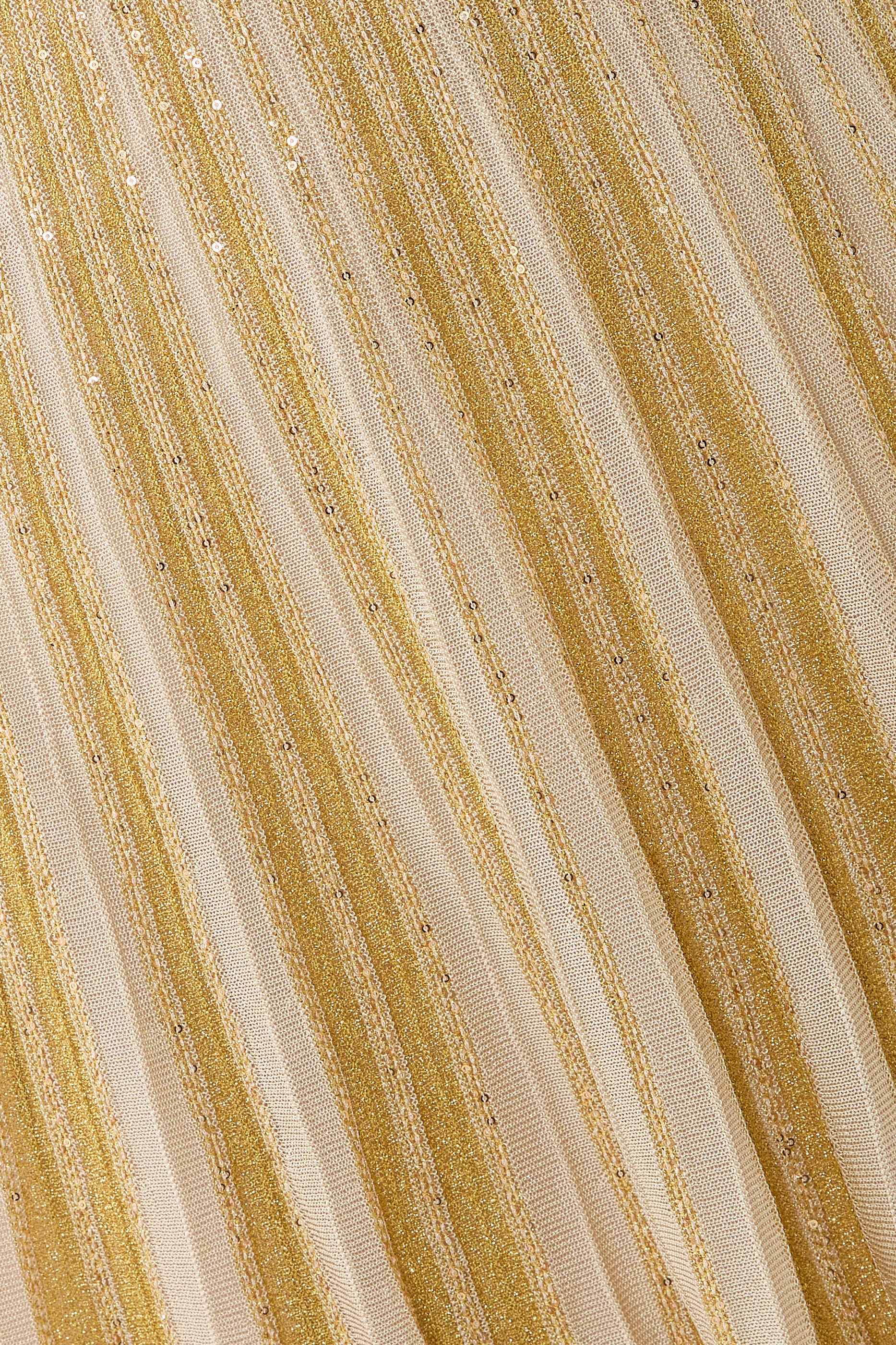 فستان قصير بتصميم مضلع وتفاصيل فتحات فيسكوز لاميه