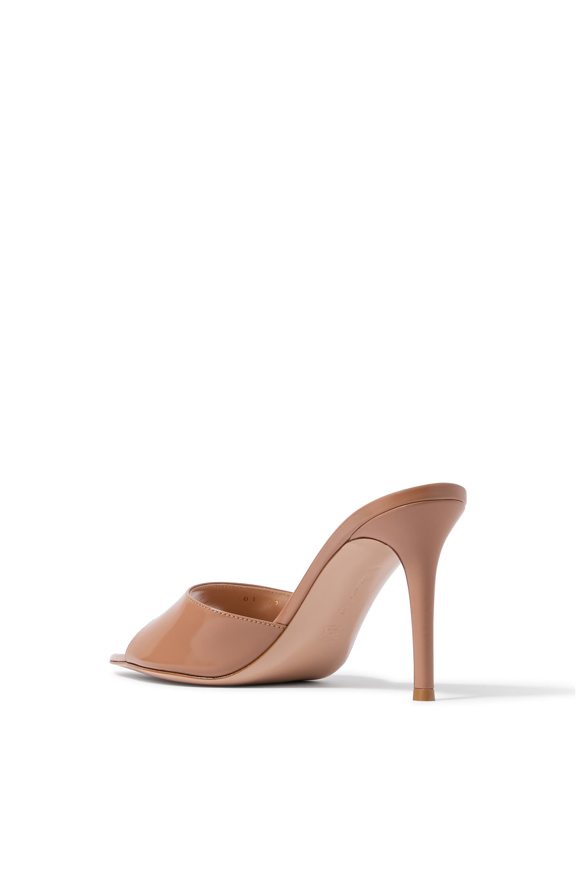 حذاء إيل 85 مفتوح من الخلف 