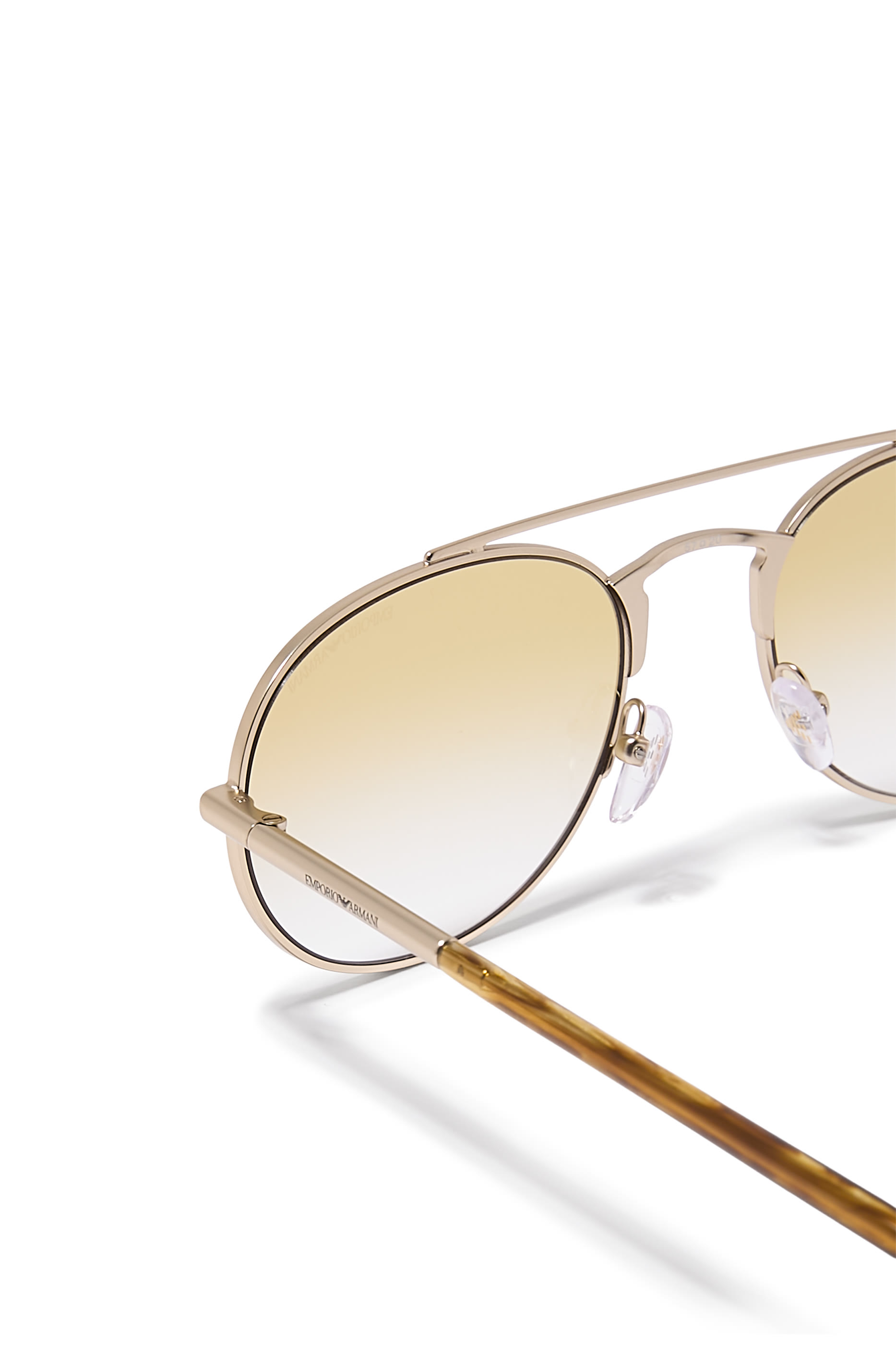 نظارة شمسية بإطار D