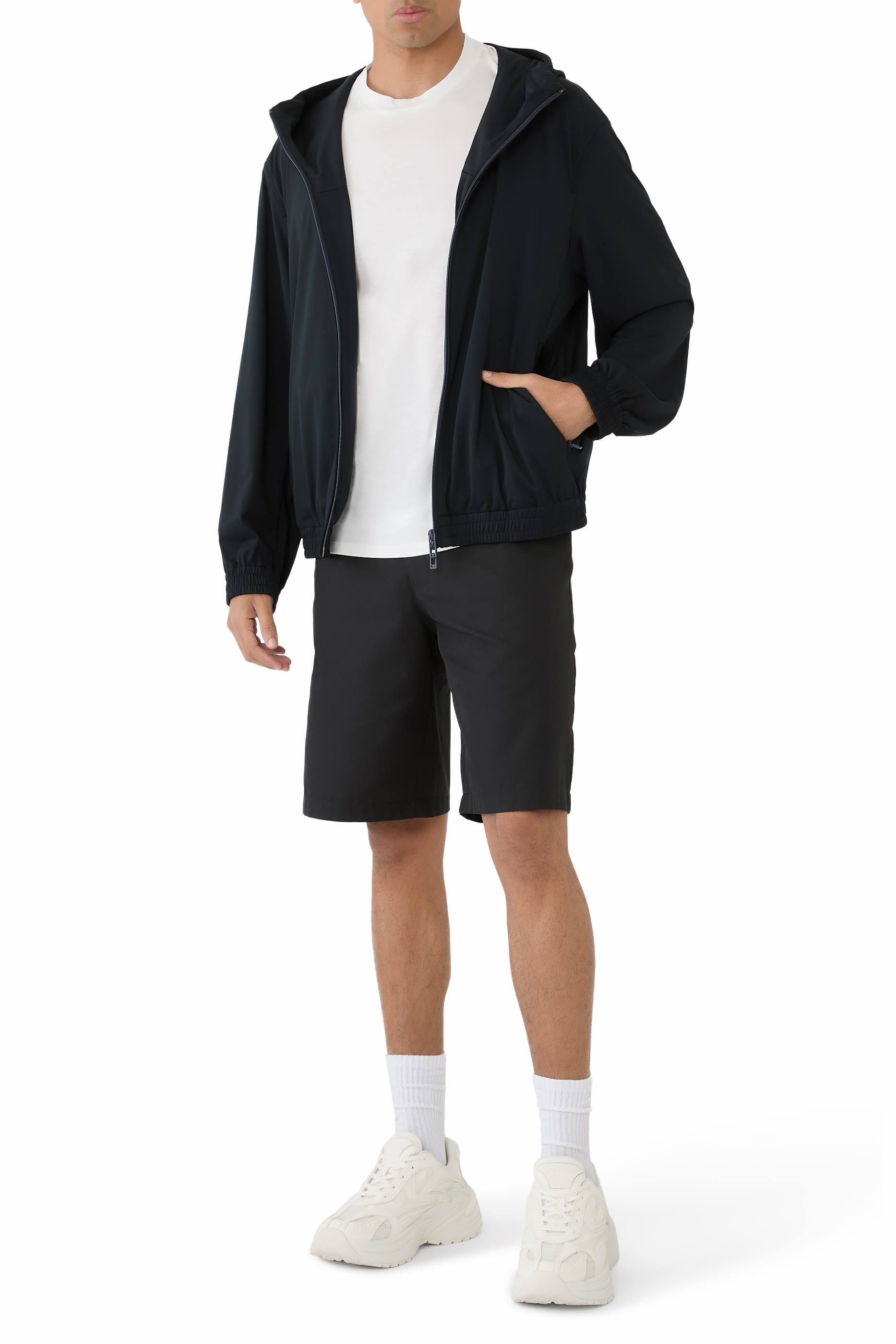 تيشيرت بشعار رأس النسر