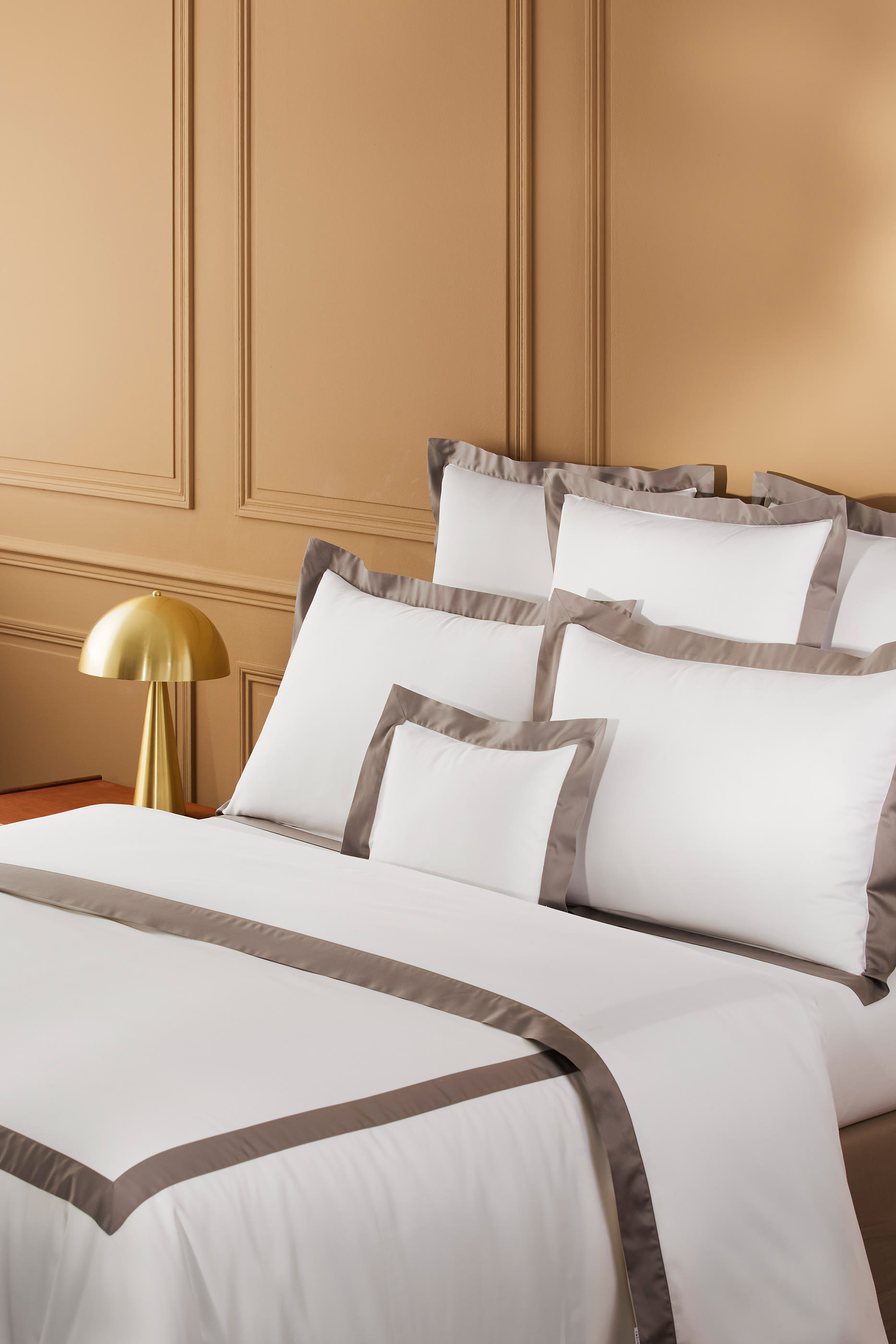 شرشف مسطح لينيا لامع