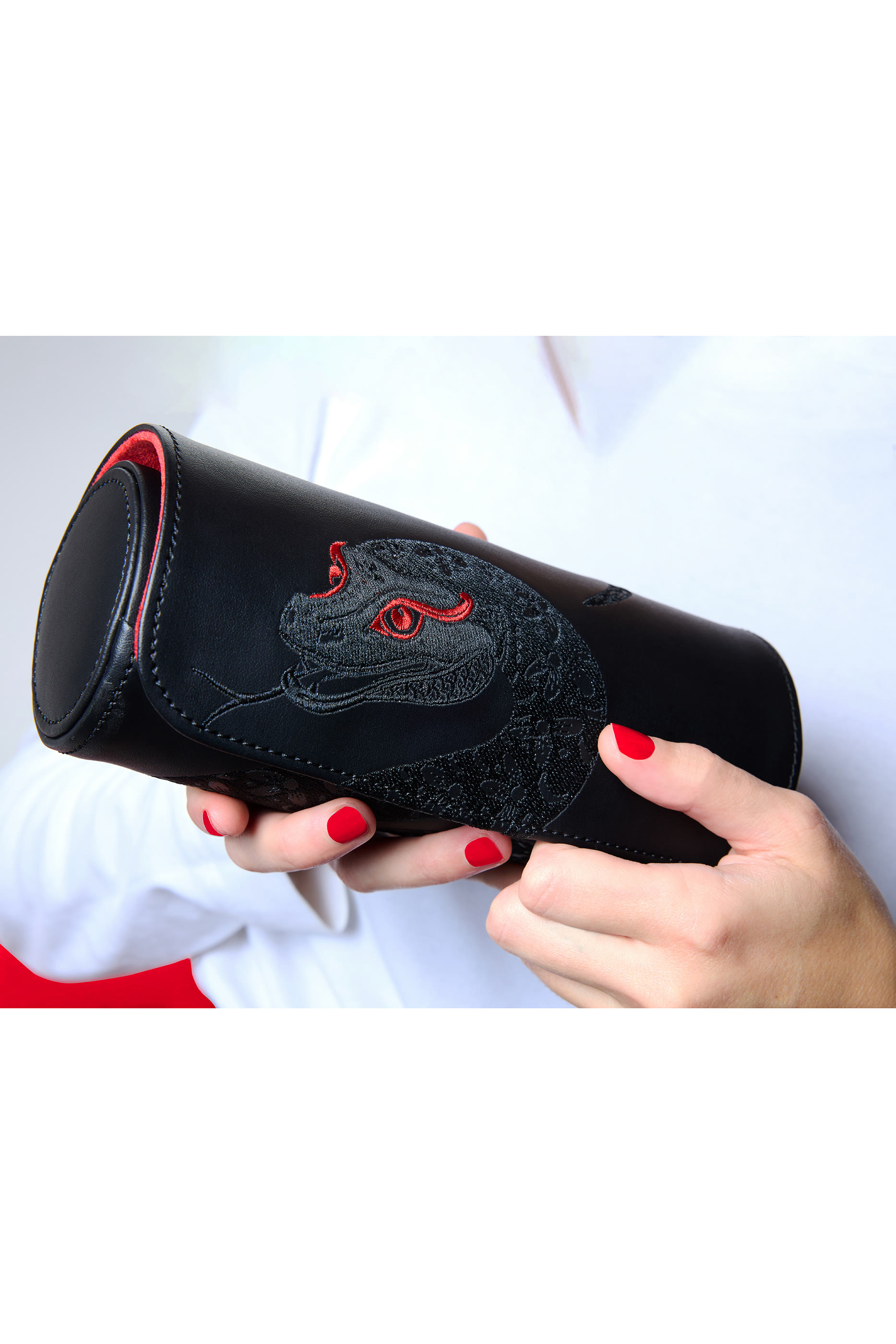 لفافة ساعات لونا الثلاثية