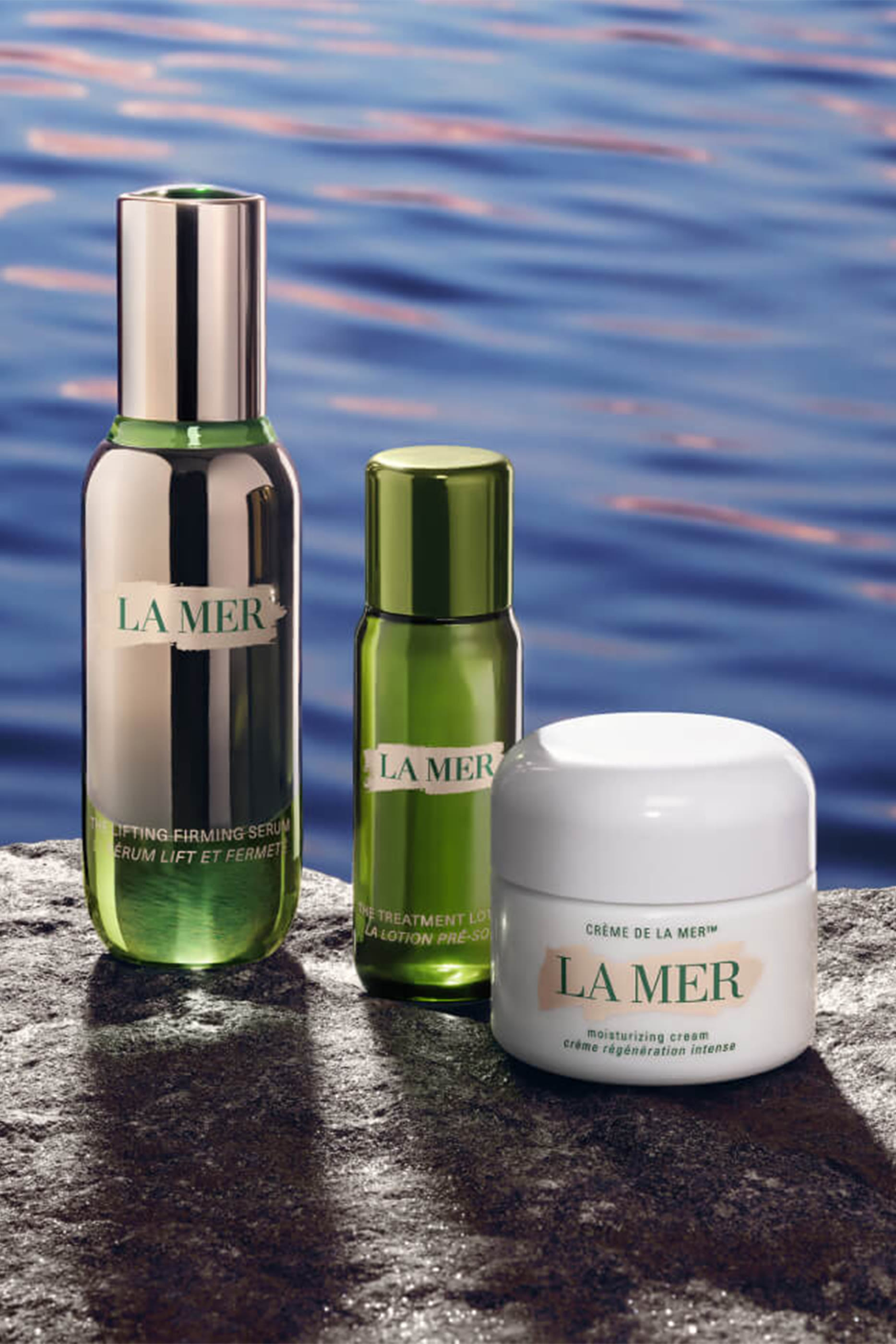 مجموعة ثلاثية لتجديد وتنشيط البشرة