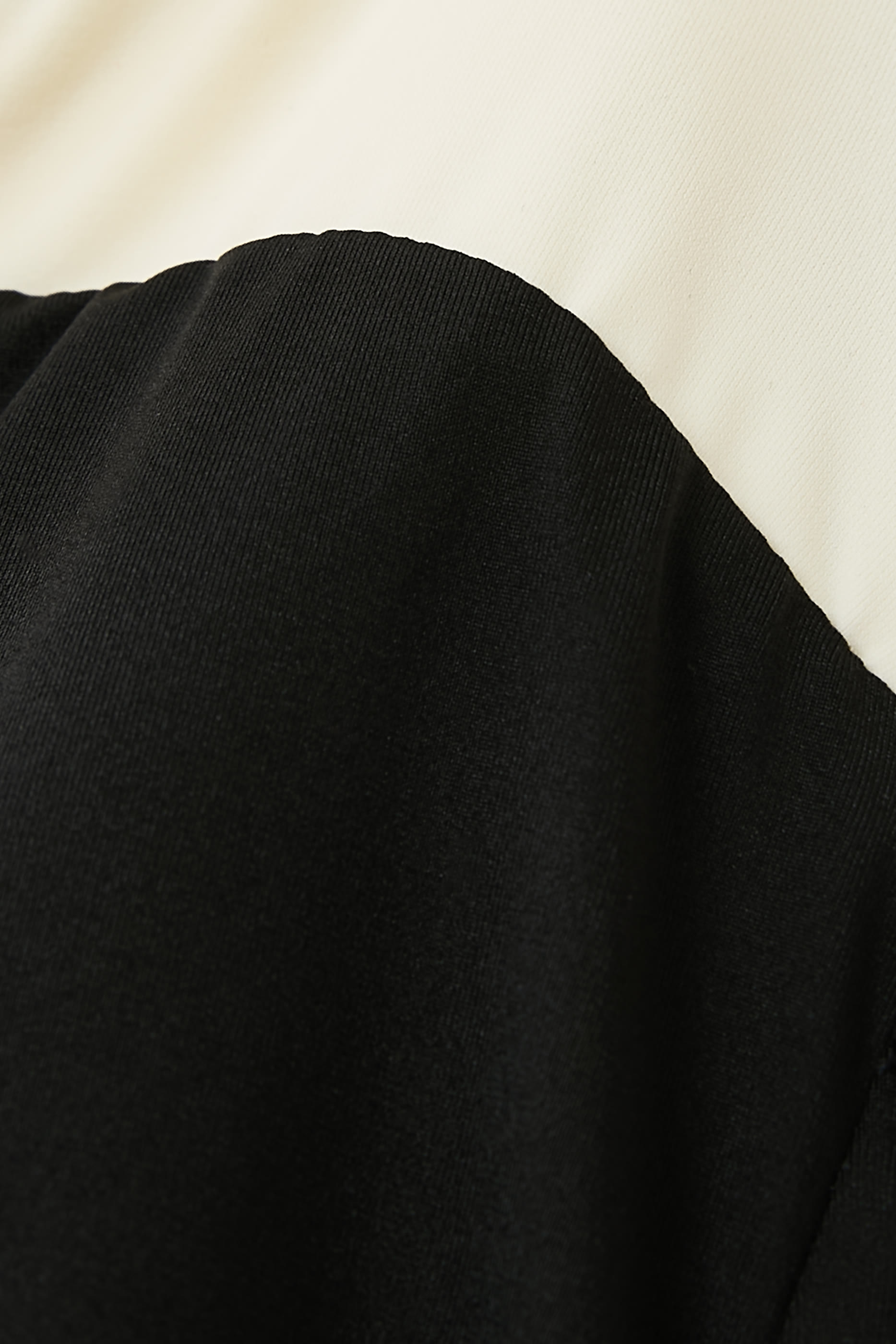 بدلة سباحة بيانكا بتصميم قطعة واحدة