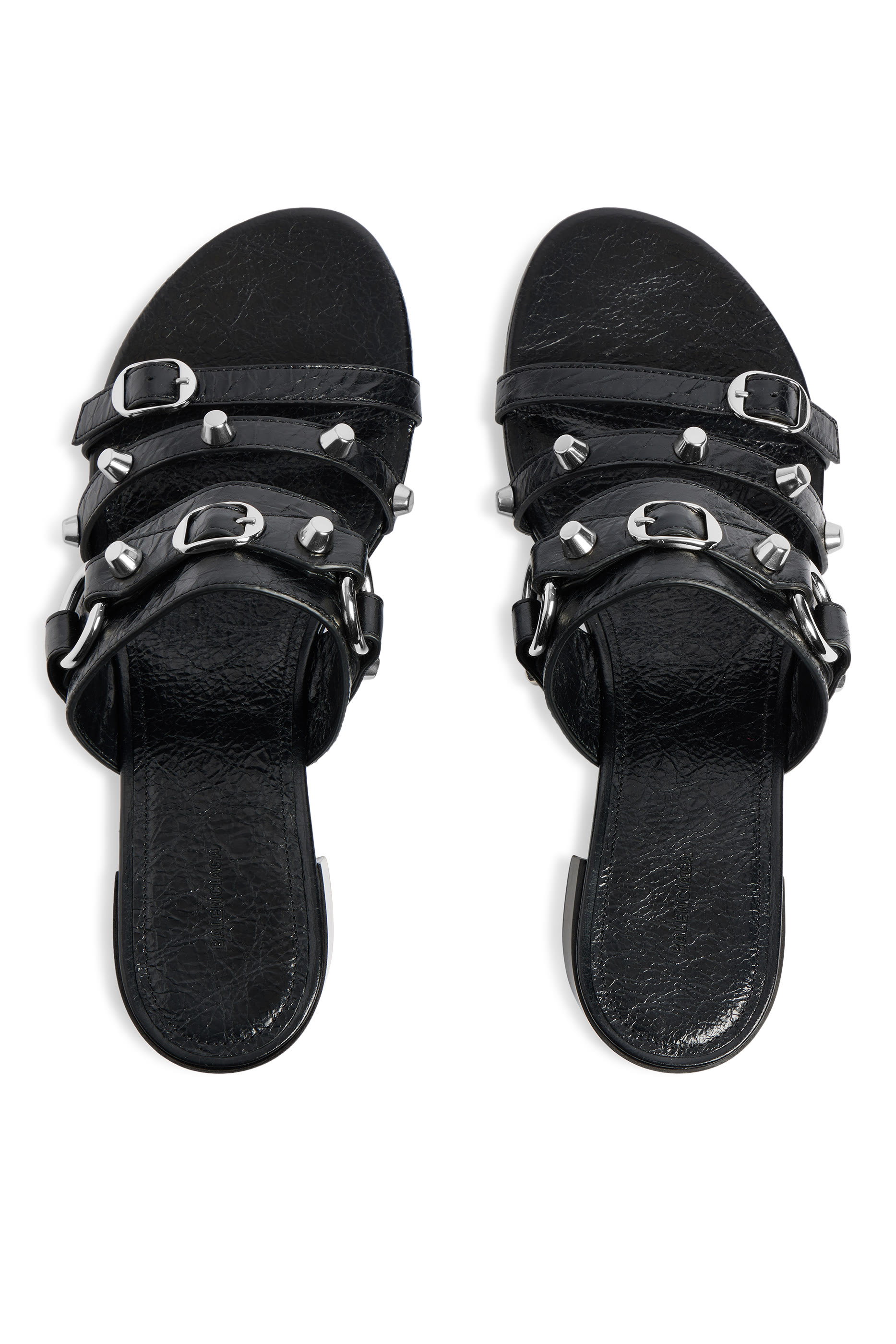 حذاء سيتي 50 مزين جلد مجعد