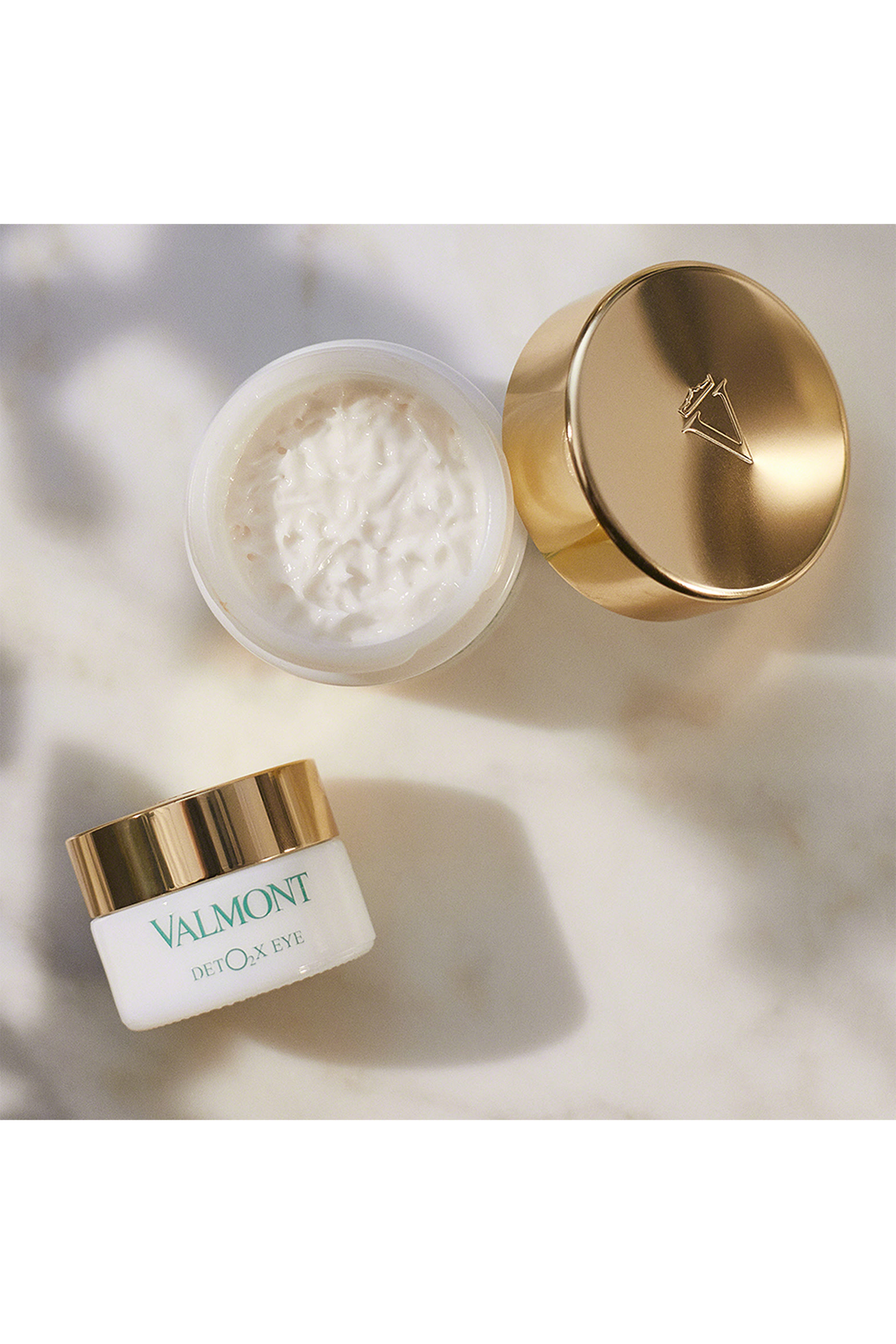 كريم العين ديتوكس بالأكسجين