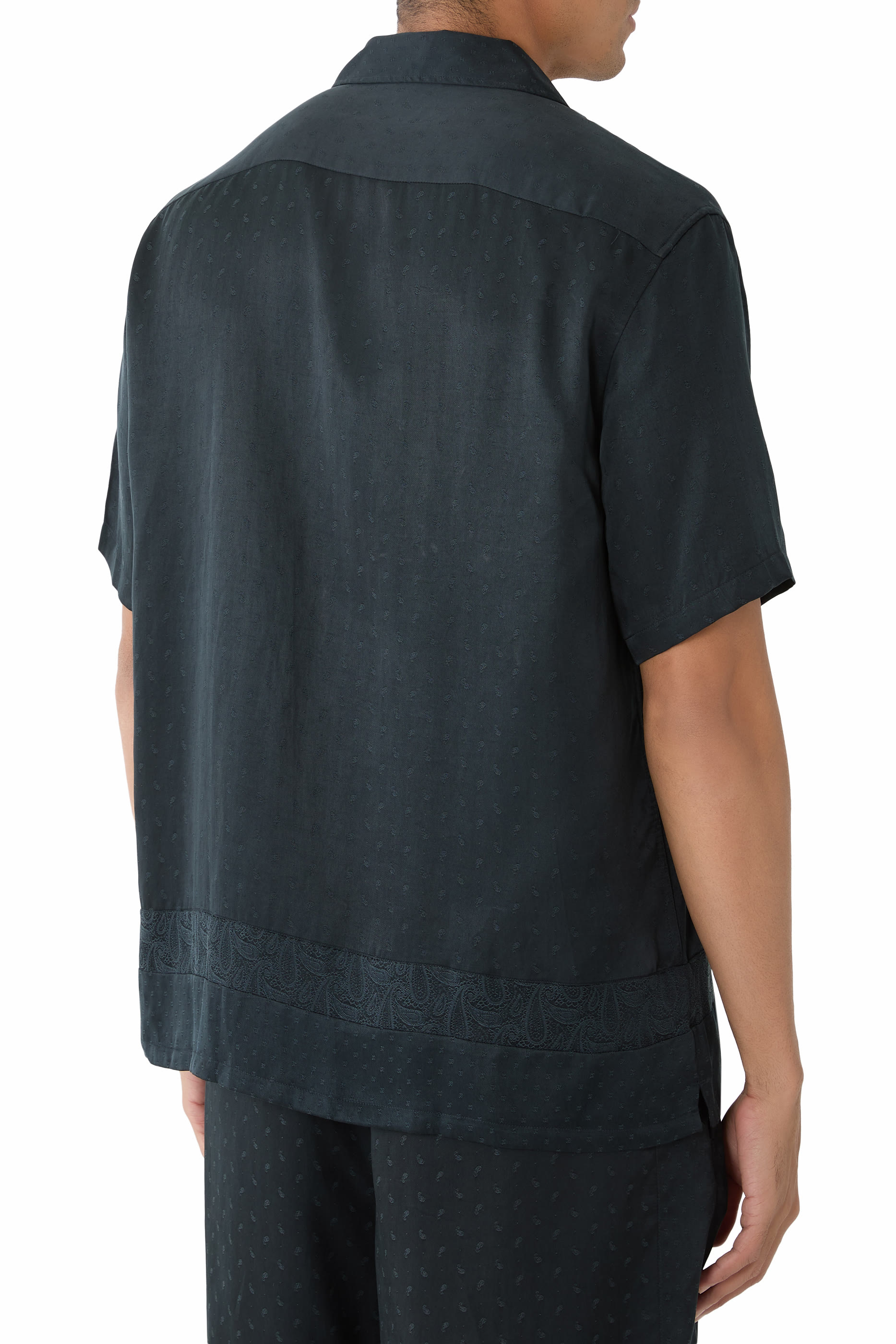 قميص بياقة بولينغ