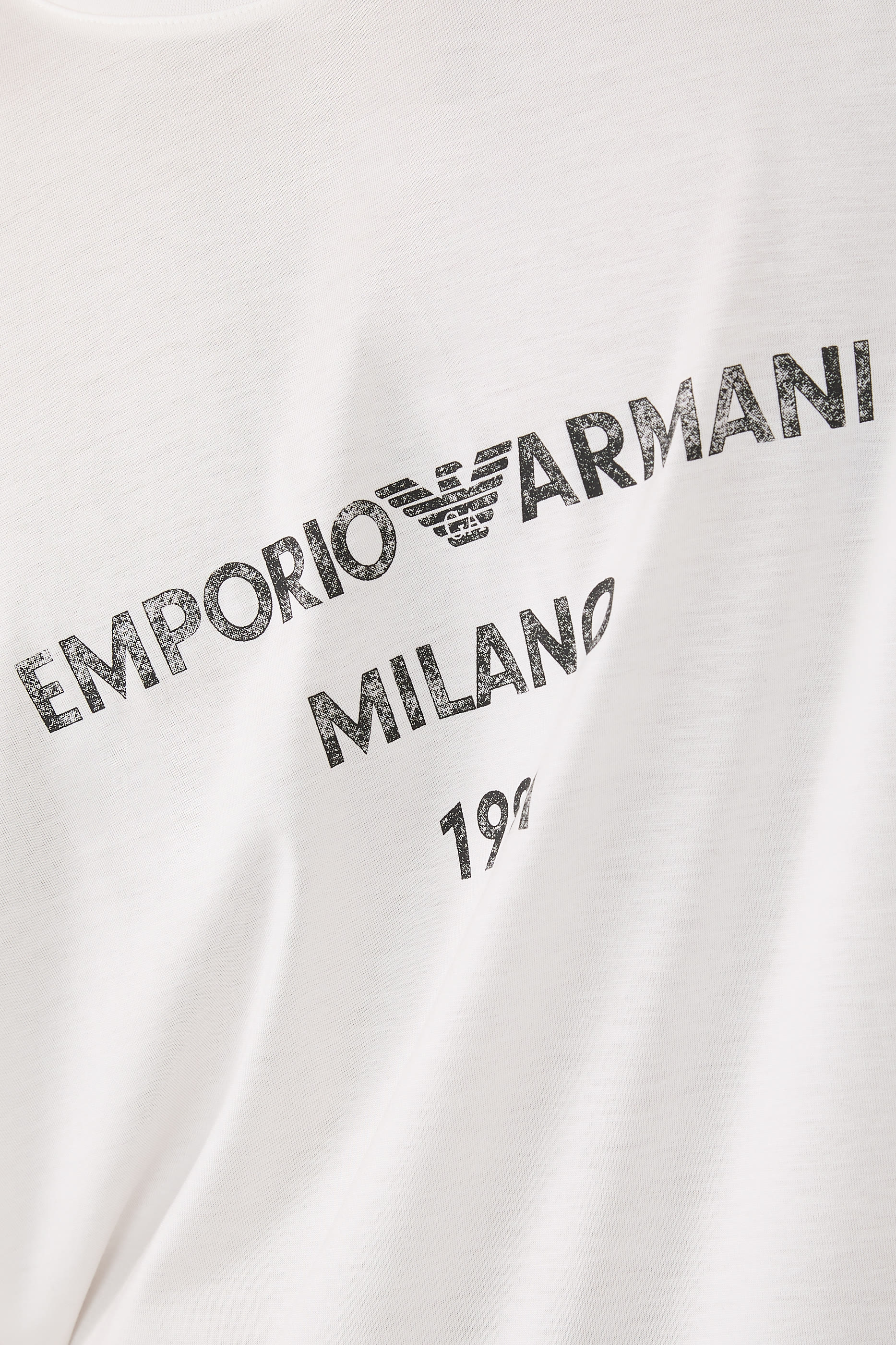 تيشيرت بنقشة شعار الماركة بتصميم فينتج