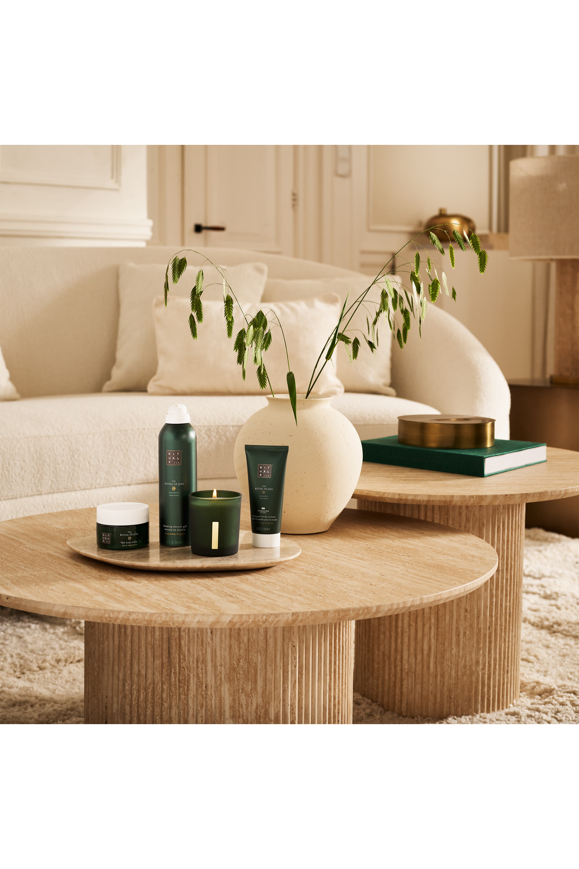 مجموعة هدايا ذا ريتوال أوف جينغ متوسطة لموسم 2025