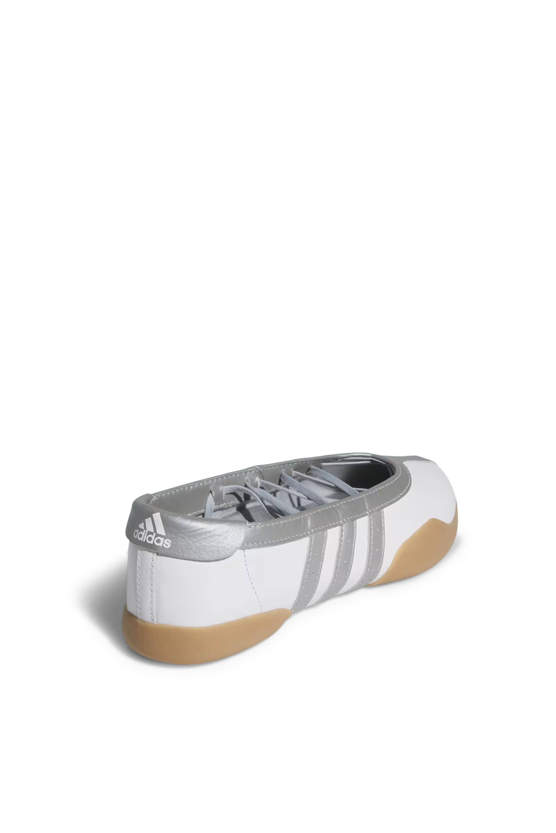 سنيكرز تايكوندو ماي