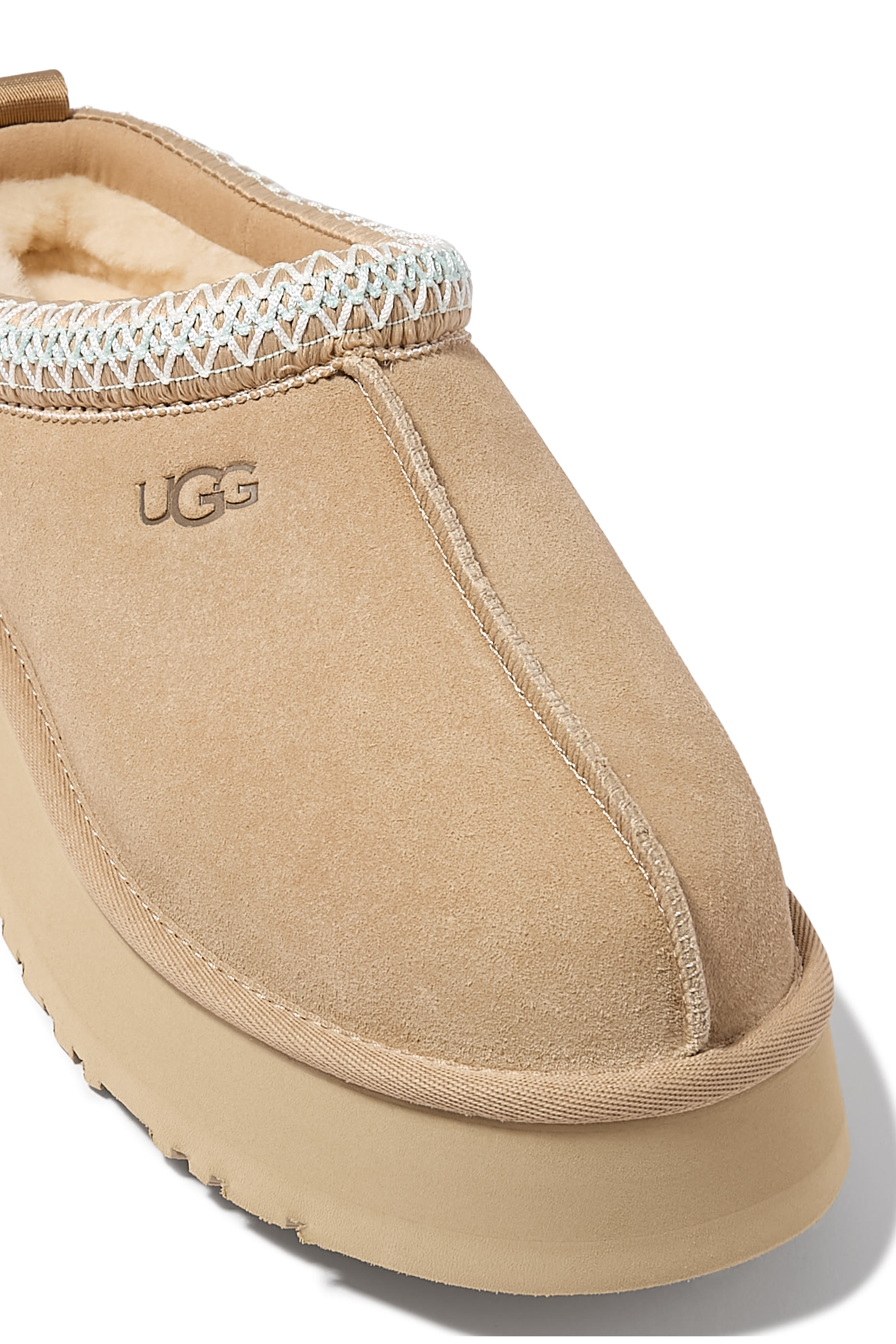 حذاء تاز مفتوح من الخلف II 