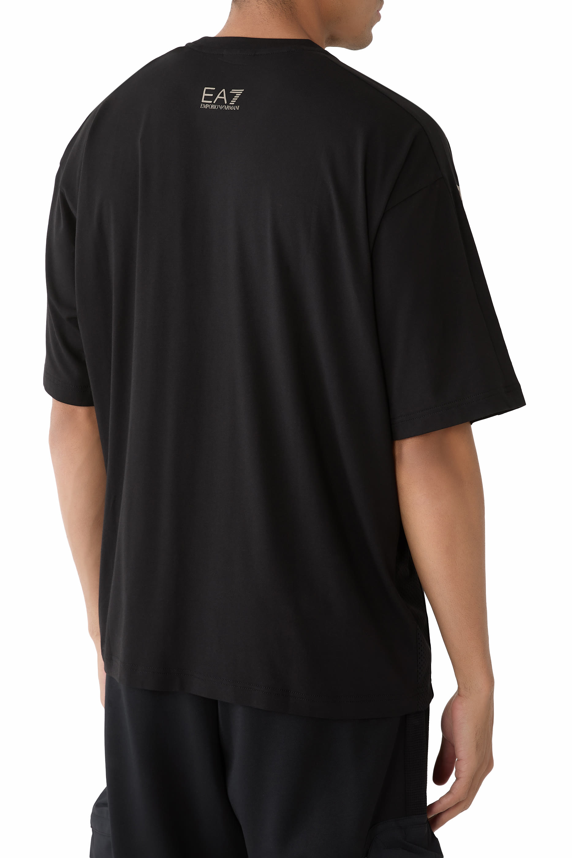  تيشيرت برقعة شعار الماركة