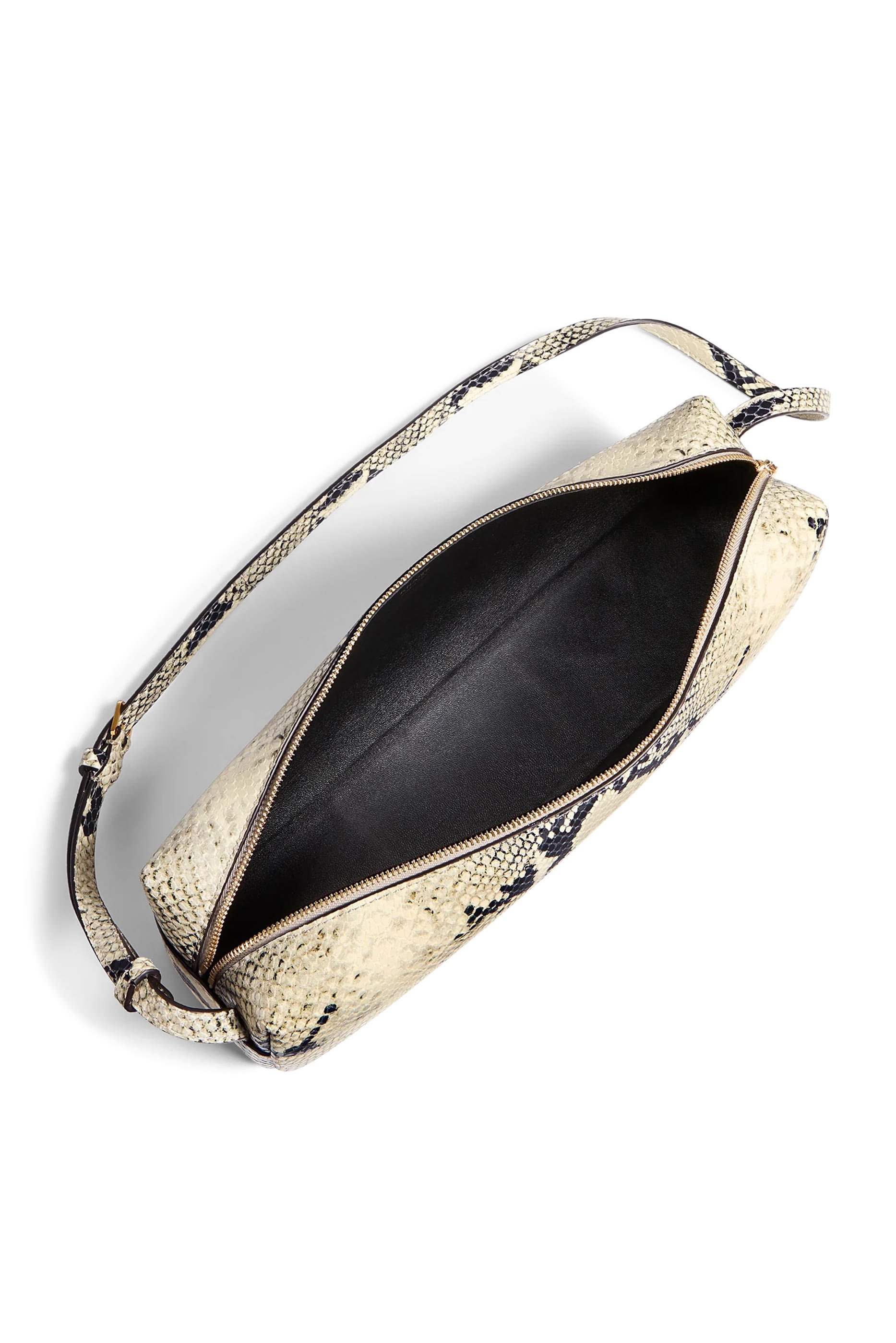 حقيبة كتف كاي