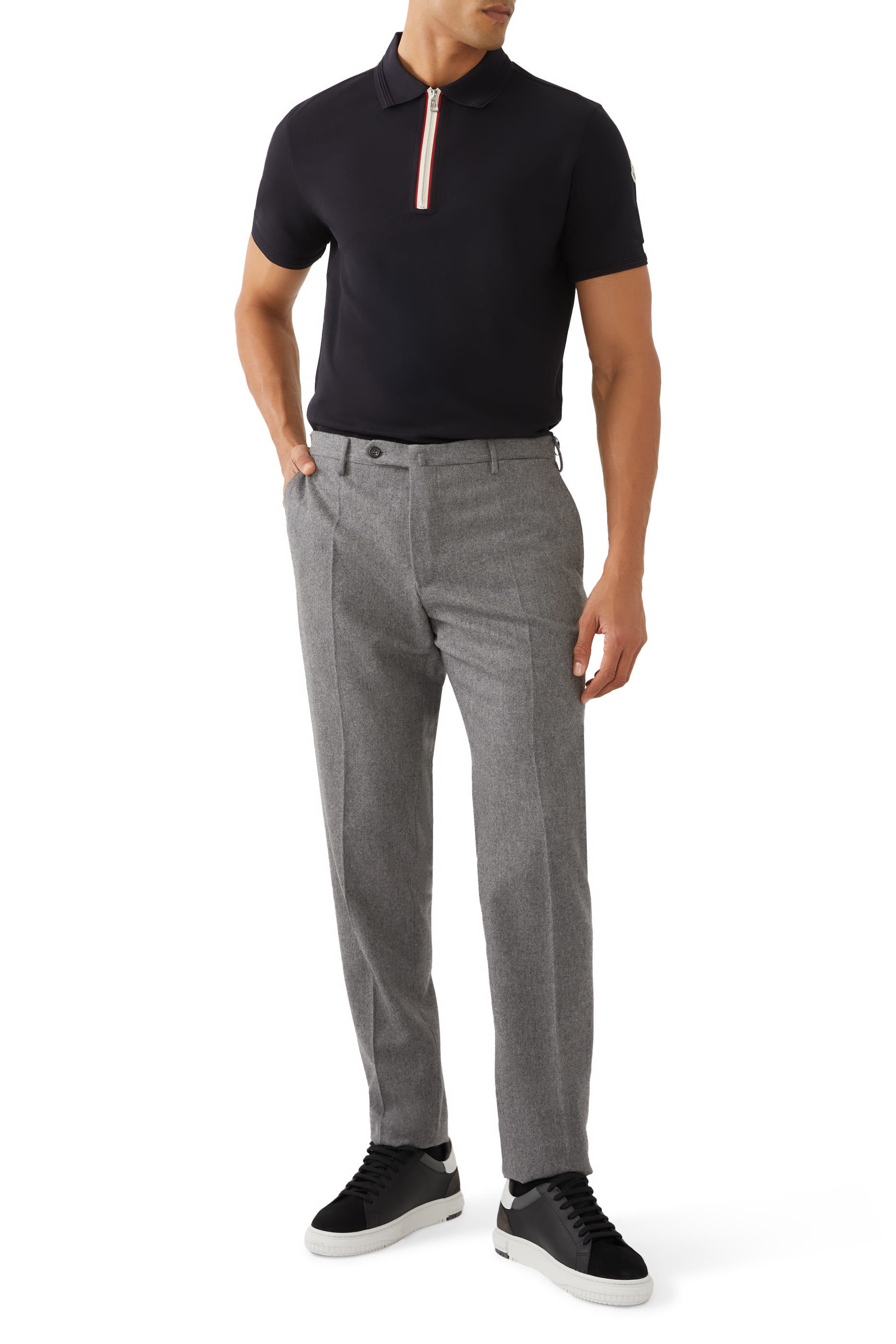 قميص بولو بأكمام قصيرة