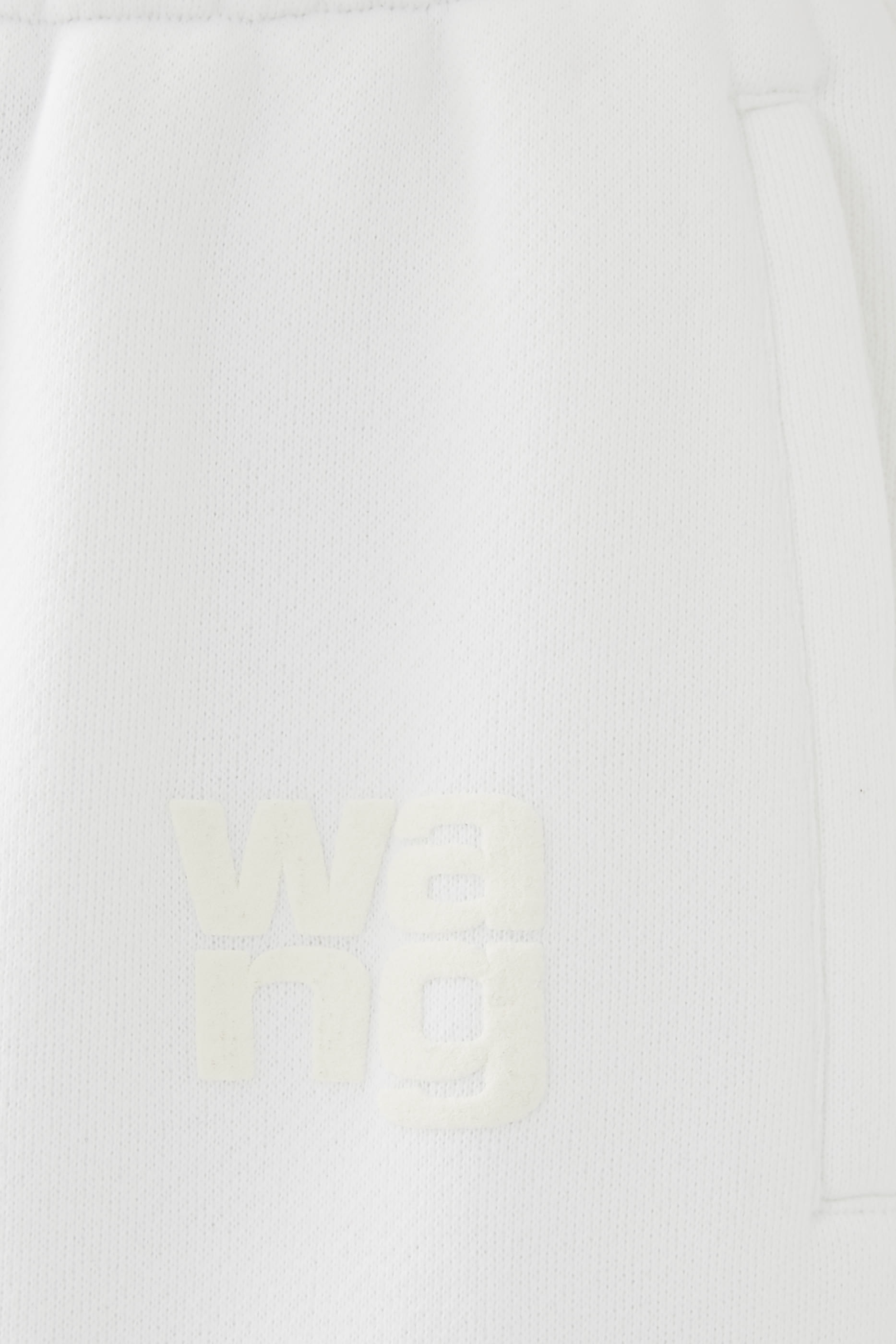 بنطال رياضي بطبعة شعار الماركة