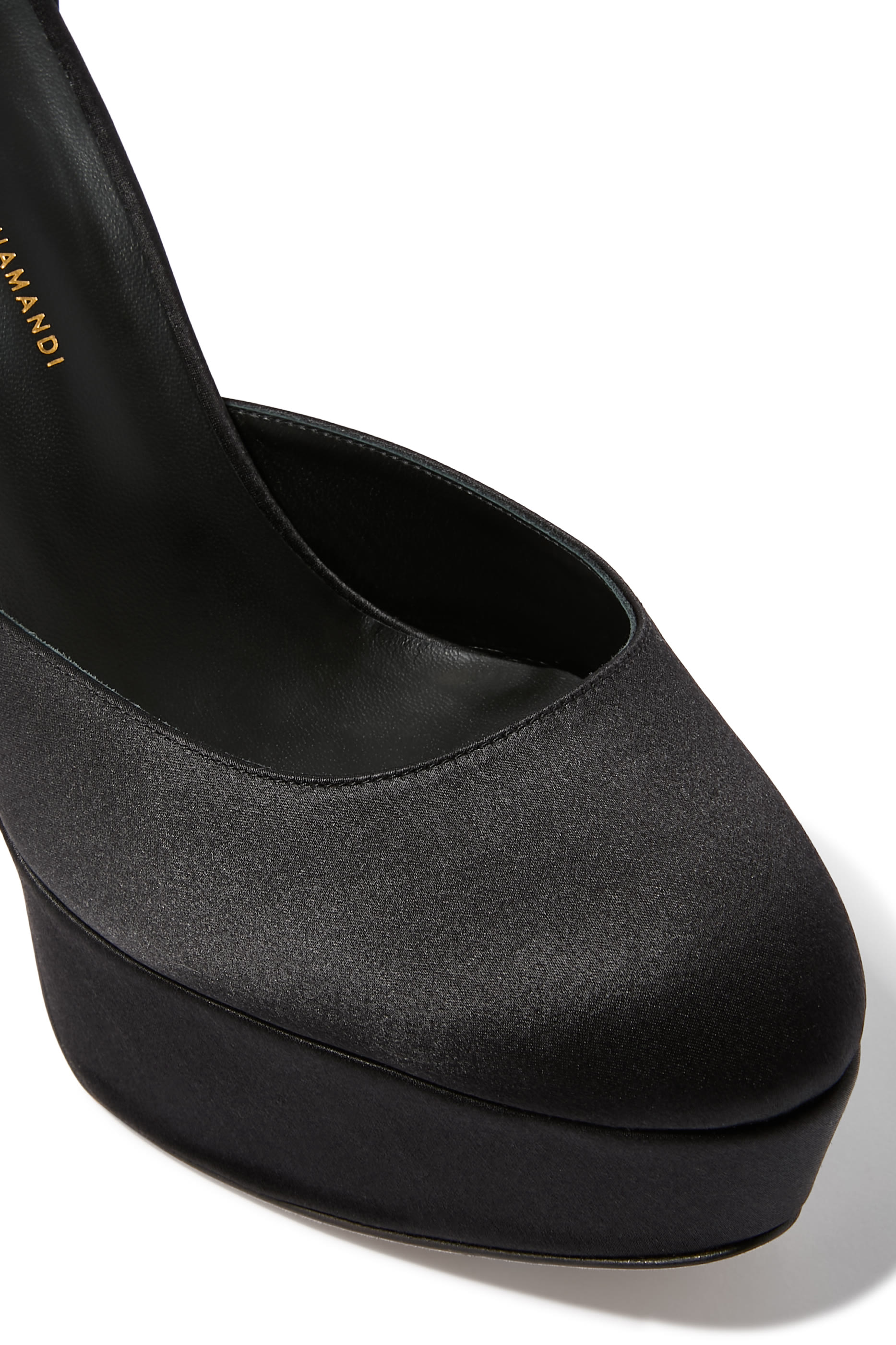 حذاء كلاسيكي إيليو 130