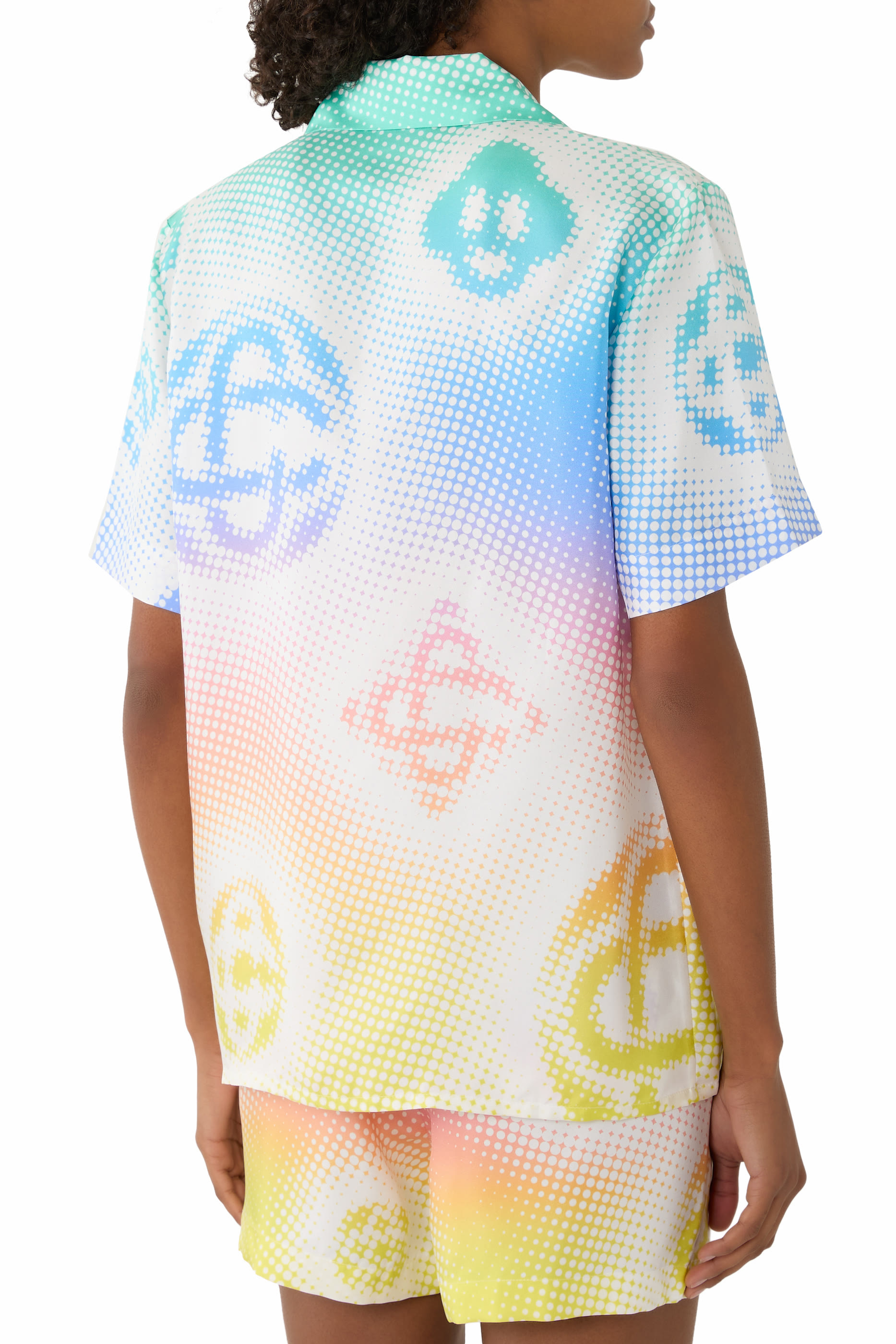 قميص بشعار الماركة الباهت حرير