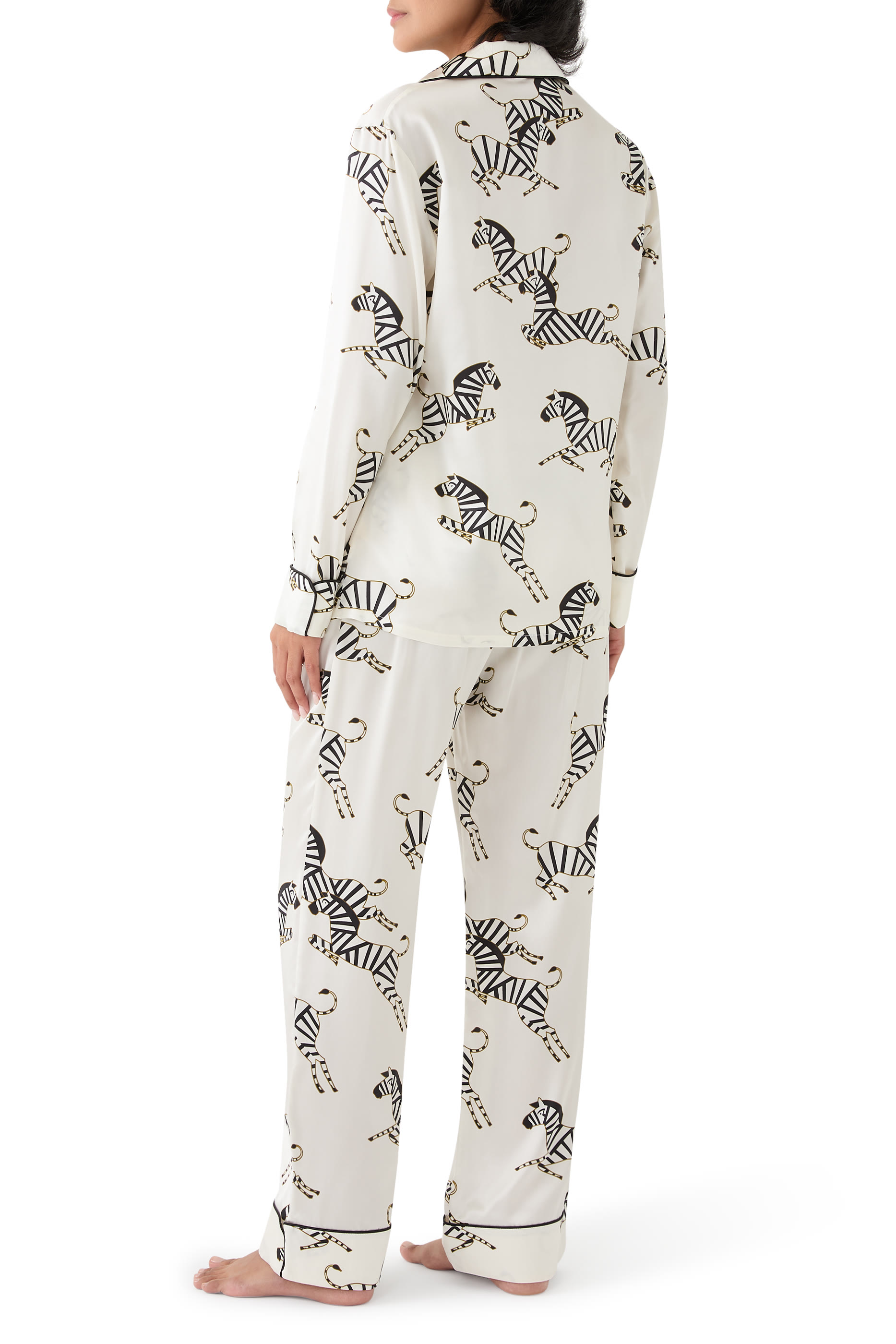 طقم بيجاما ليلا أبالون بلون فيروزي بنقشة زهور