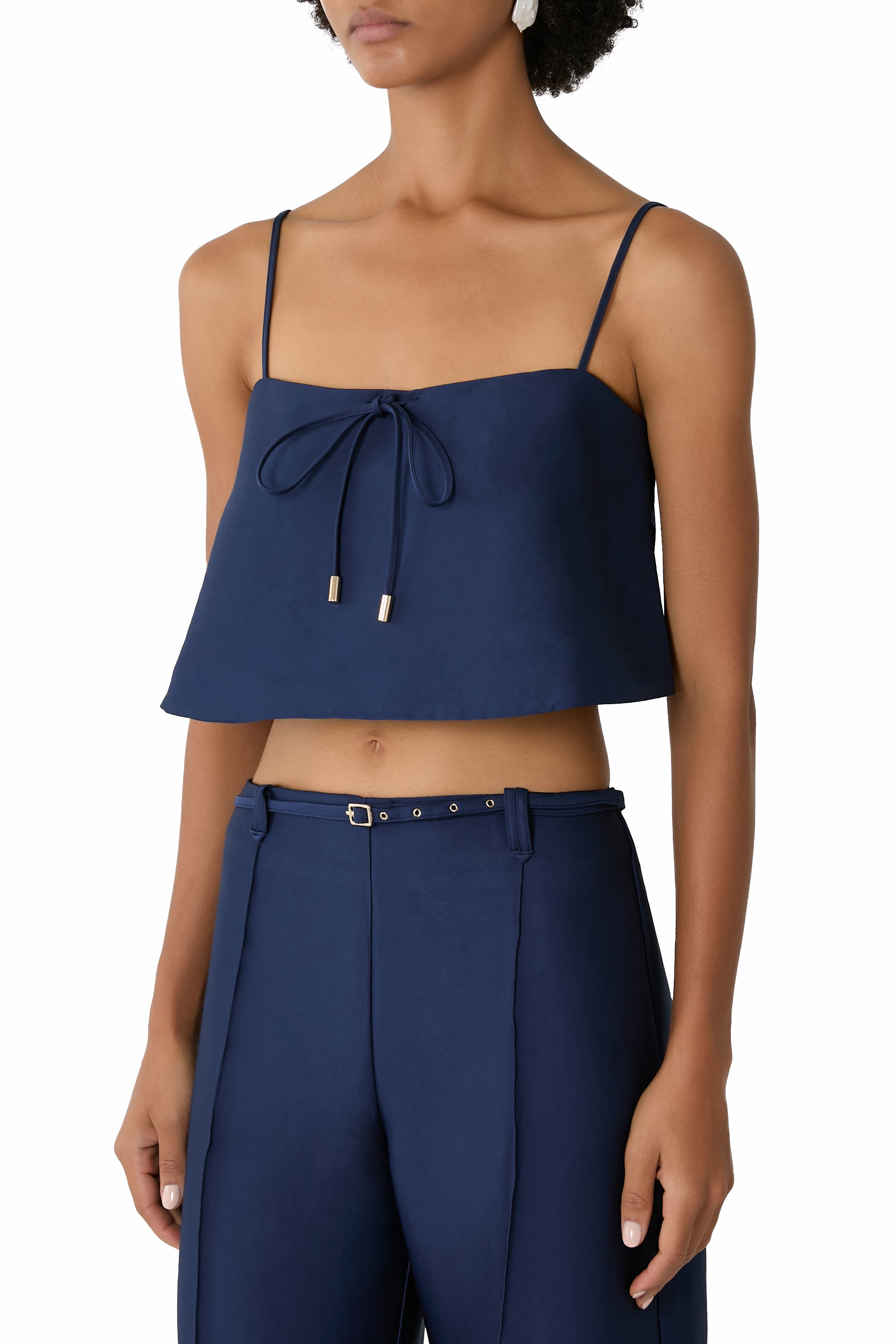 بلوزة كامي أوتيس قصيرة