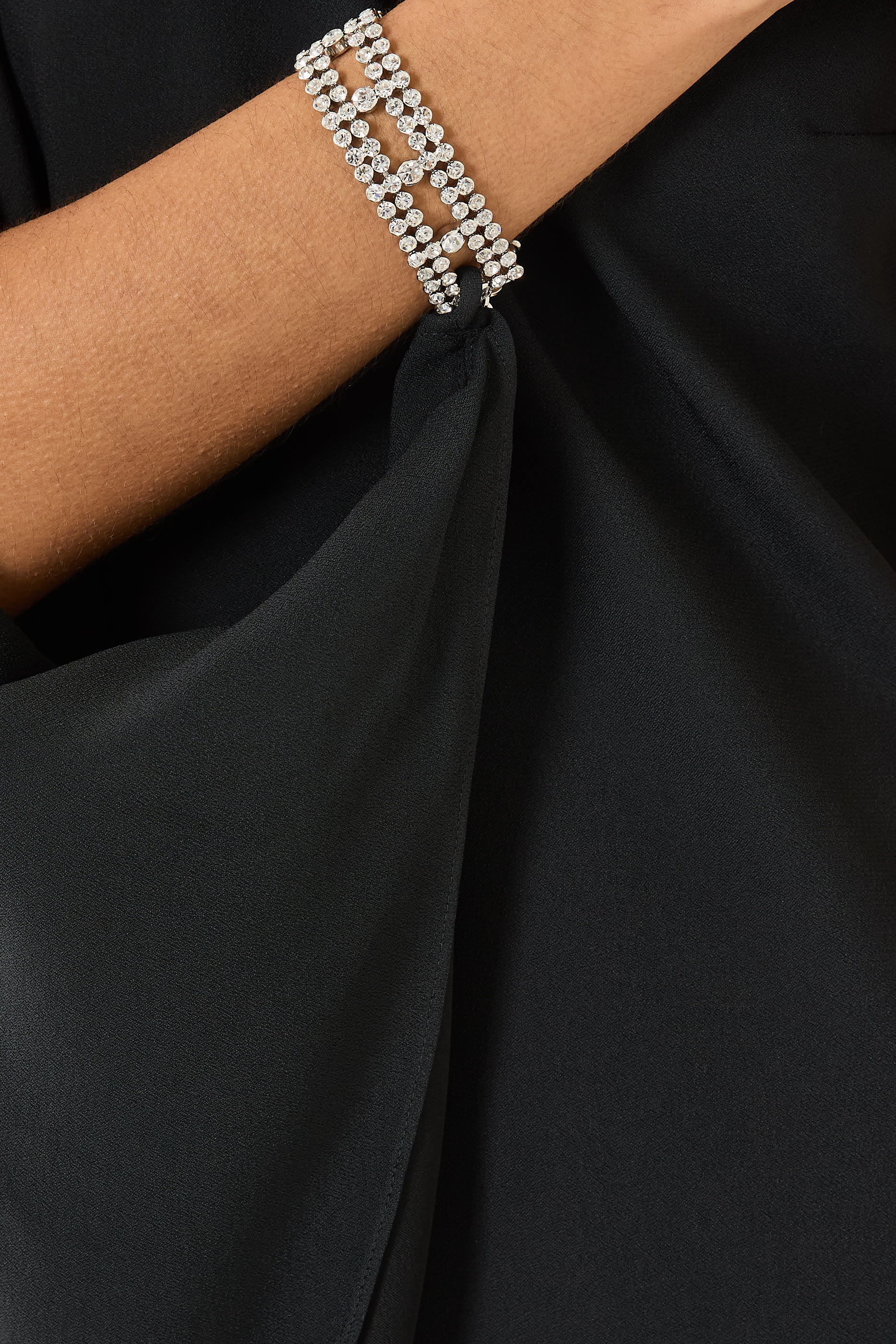 فستان بولكان مرصع بالكريستال