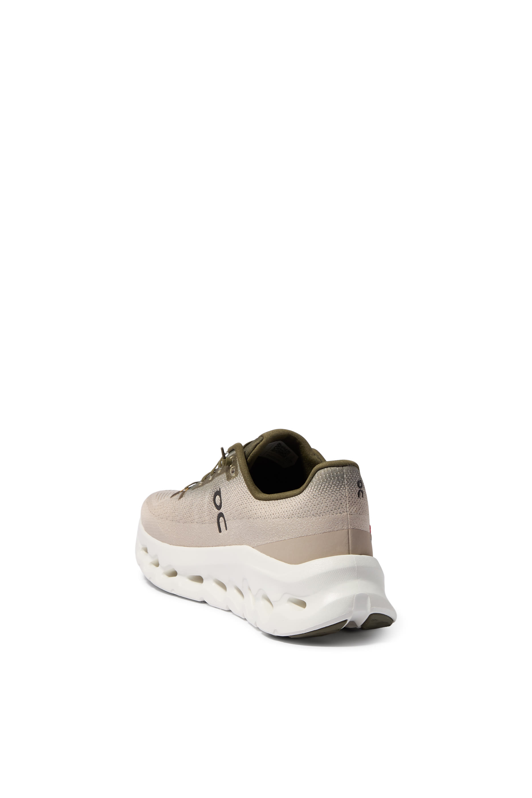 سنيكرز كلاودتيلت