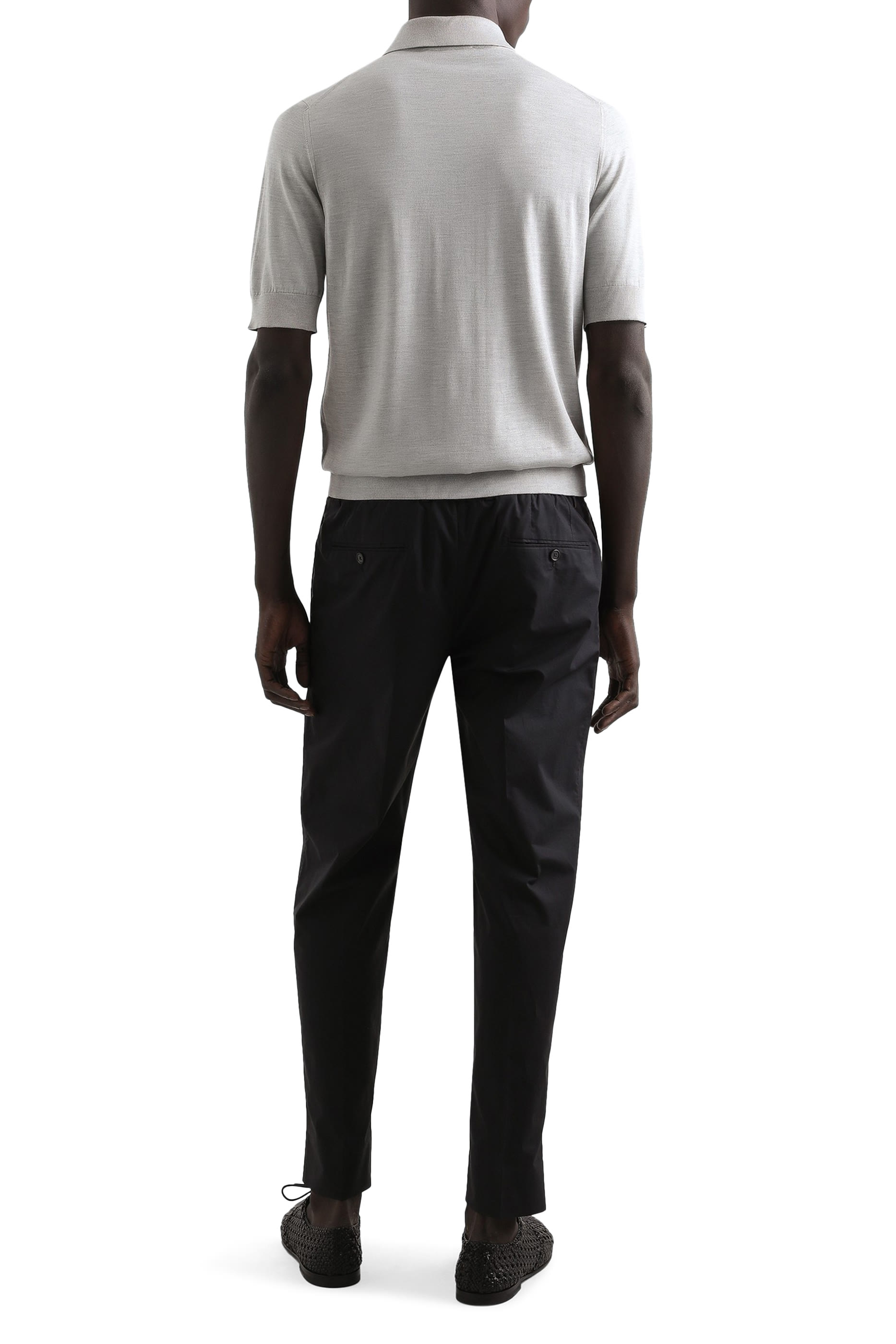 قميص بولو مطرز بشعار الماركة