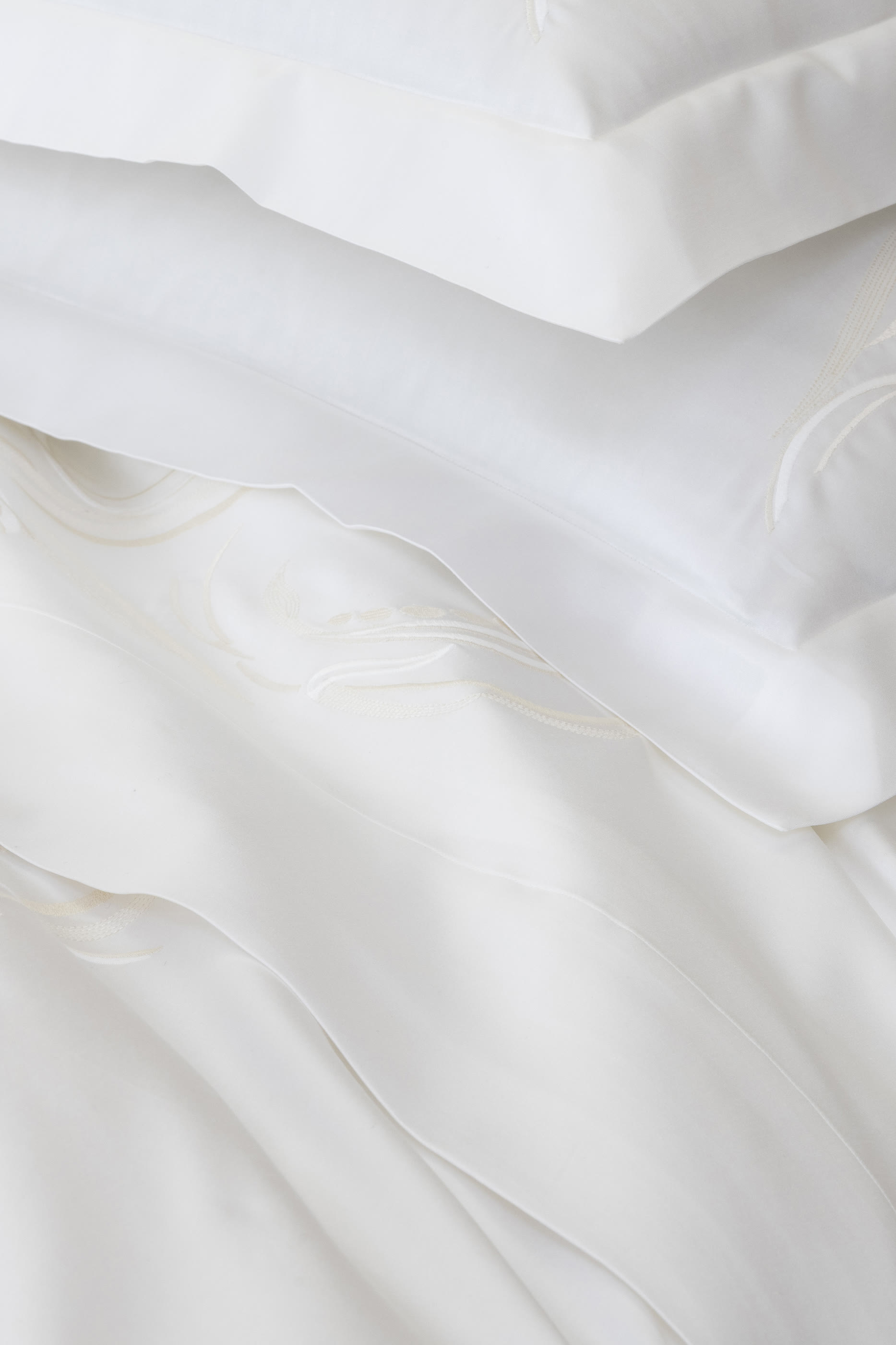 Paisley Embroidery Duvet Set