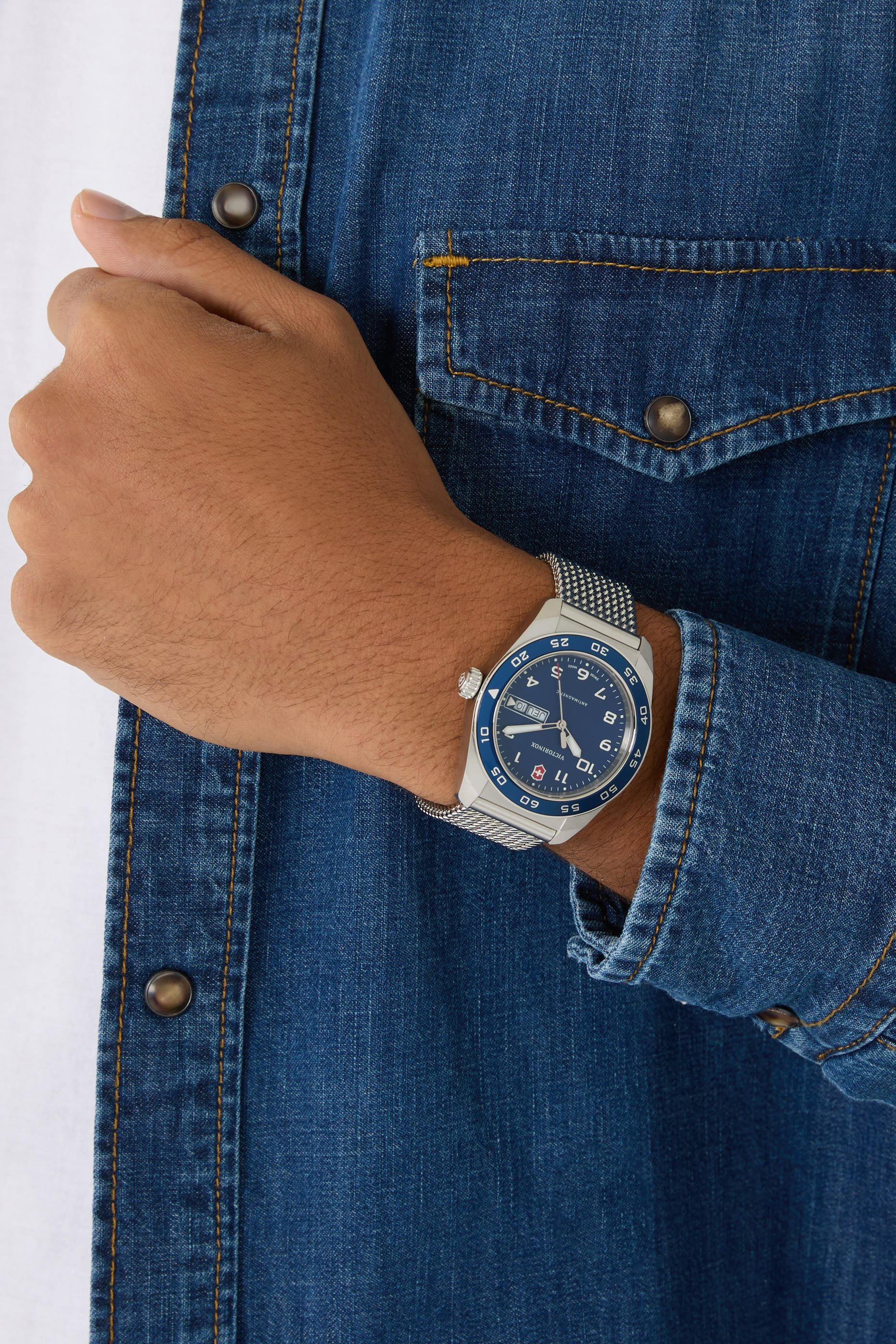 ساعة كوارتز سويس ارمي