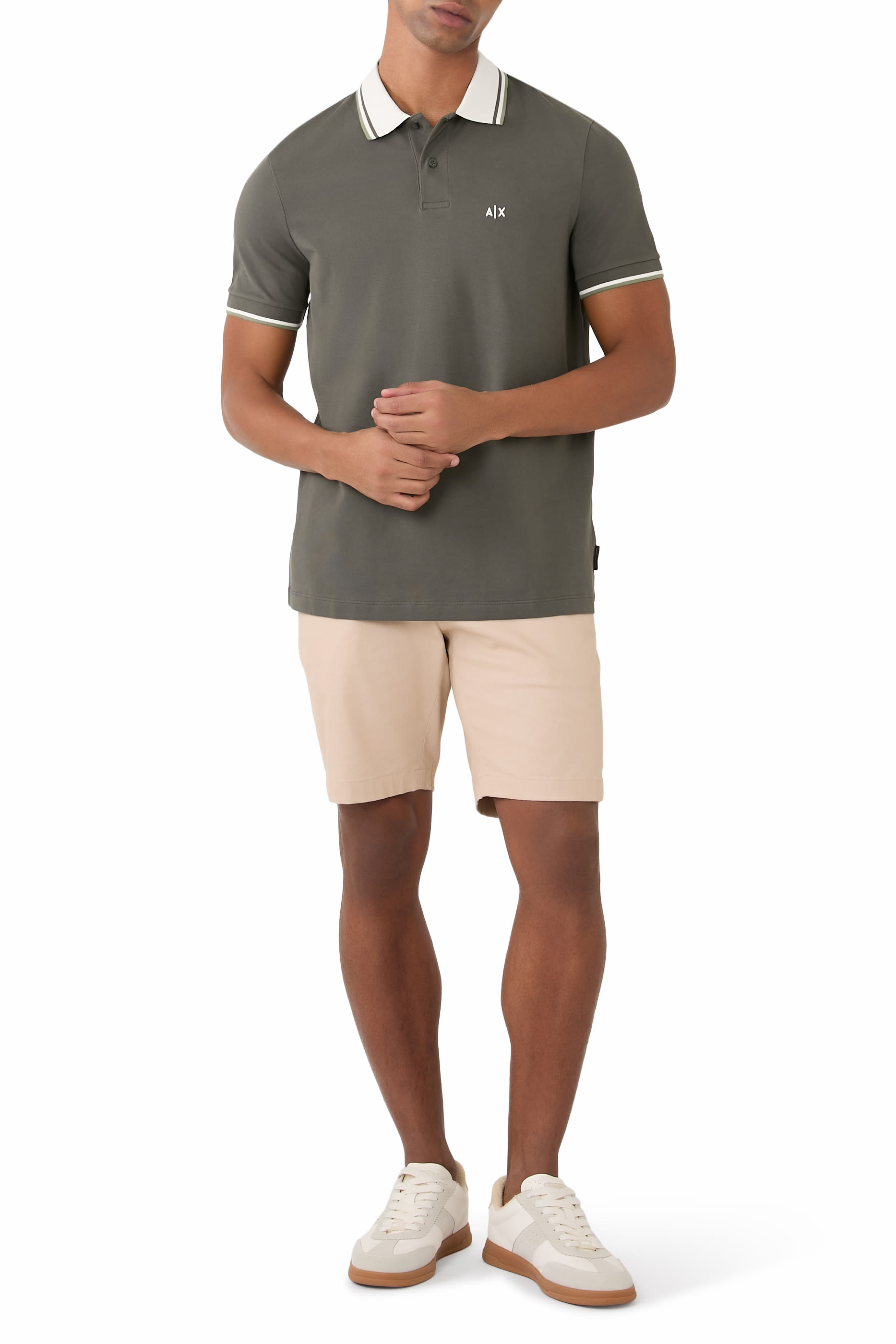 قميص بولو بشعار الماركة