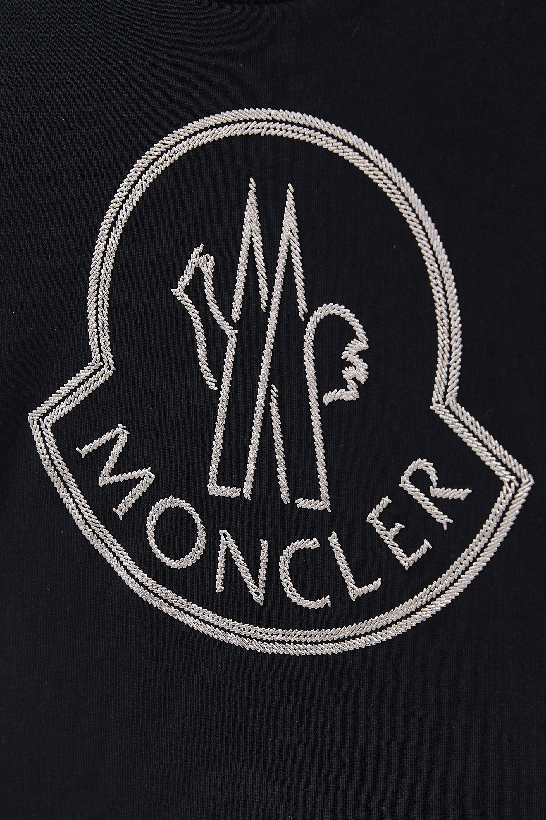 تيشيرت للأطفال مطرز بشعار الماركة