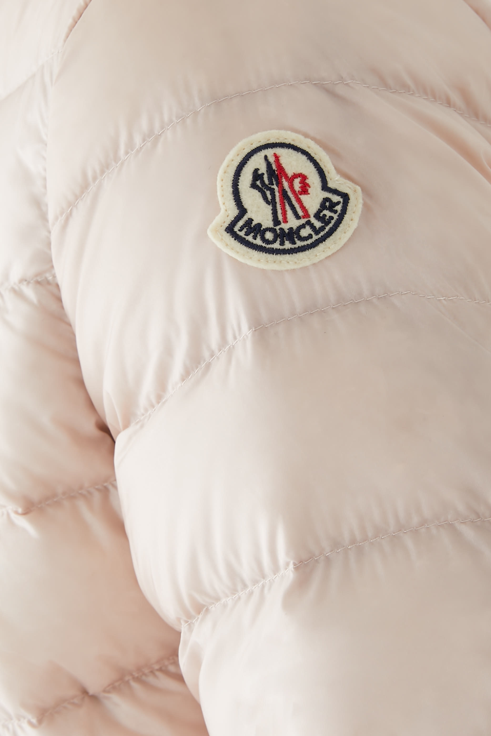 جاكيت لانس قصير مبطن قابل للتعبئة