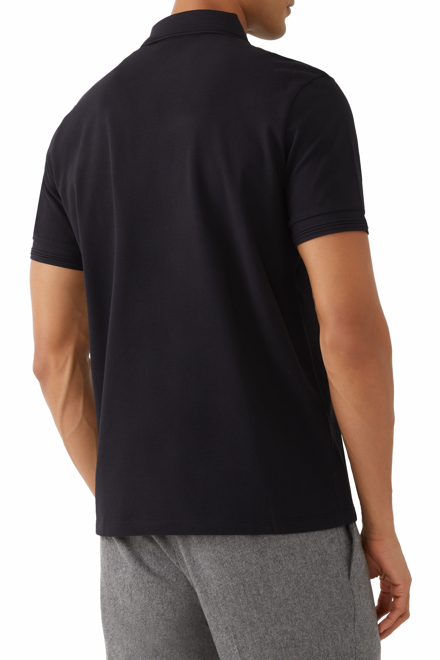 قميص بولو بأكمام قصيرة