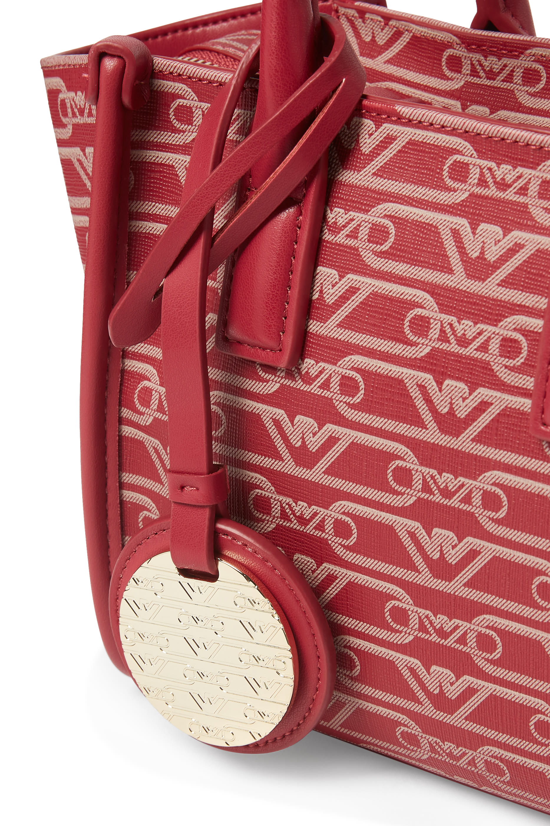 حقيبة يد بنقشة شعار الماركة