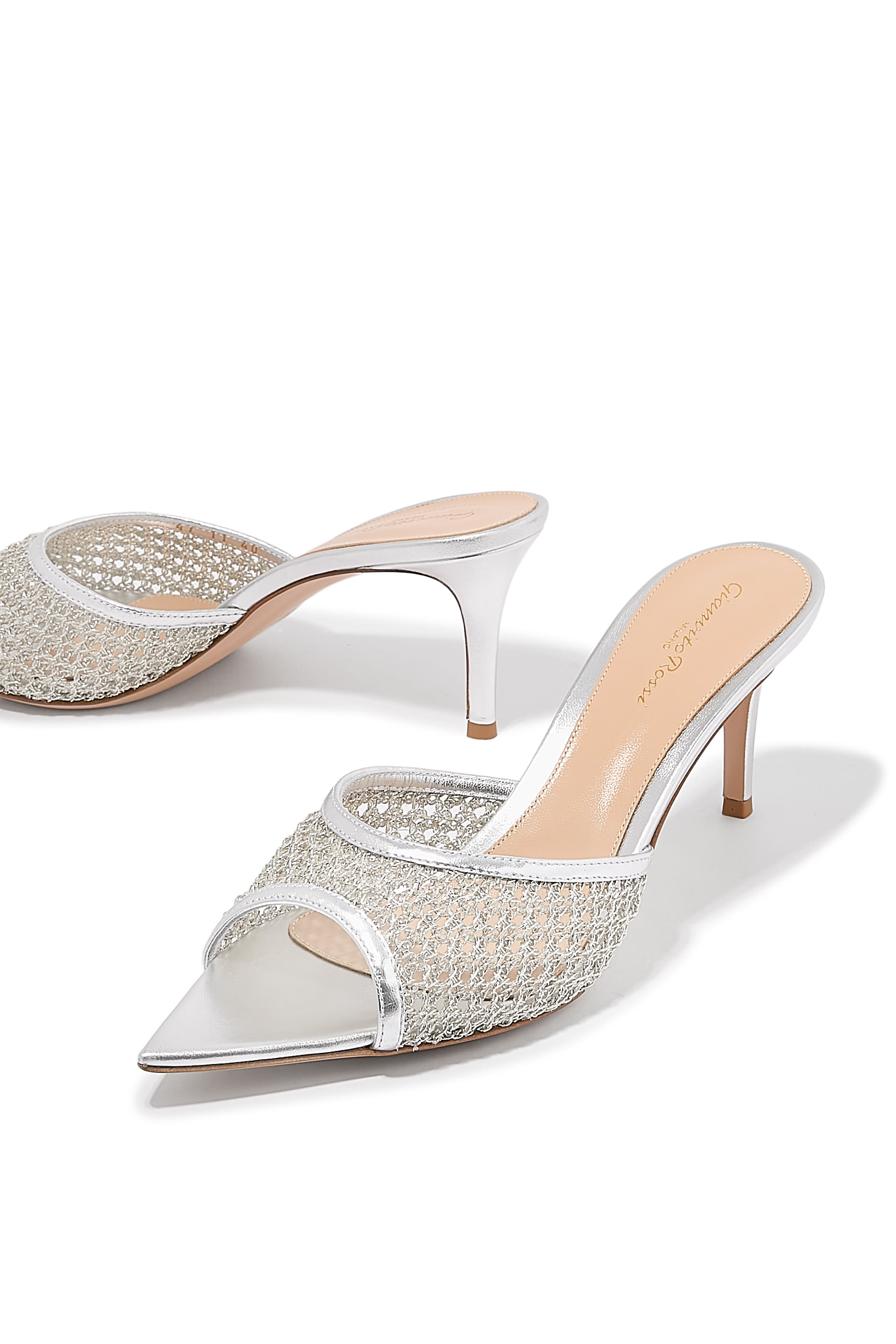 حذاء دوروتيا مفتوح من الخلف 70