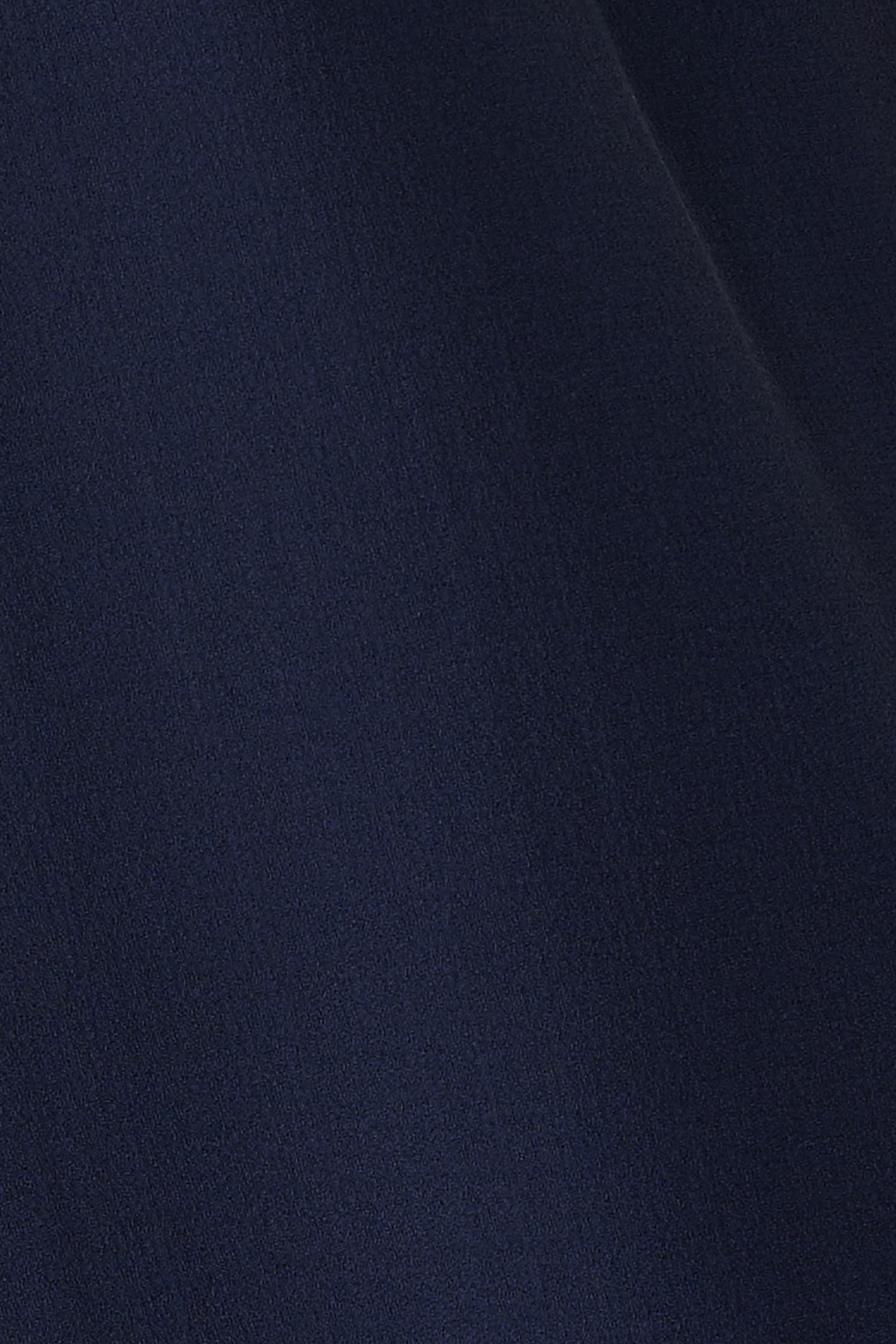 بلوزة باليه بلا أكمام بياقة عالية