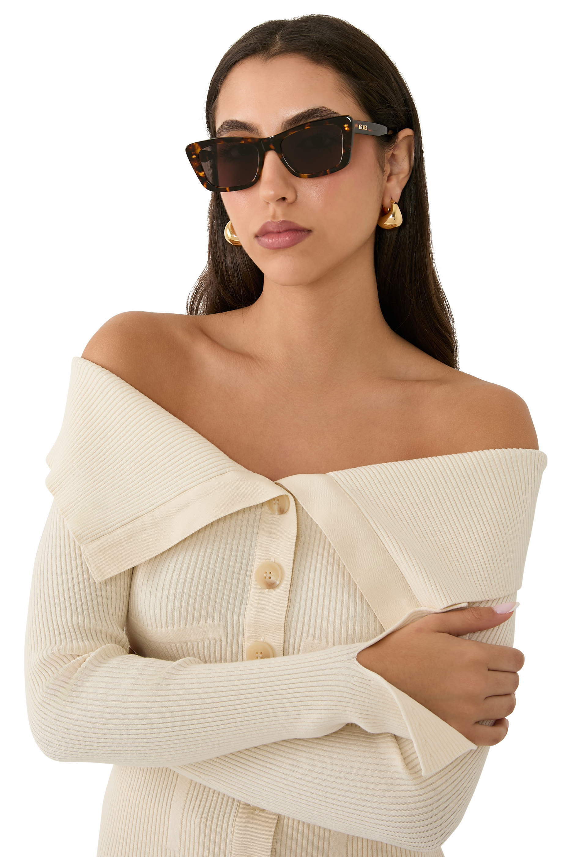 نظارة شمسية بإطار مستطيل