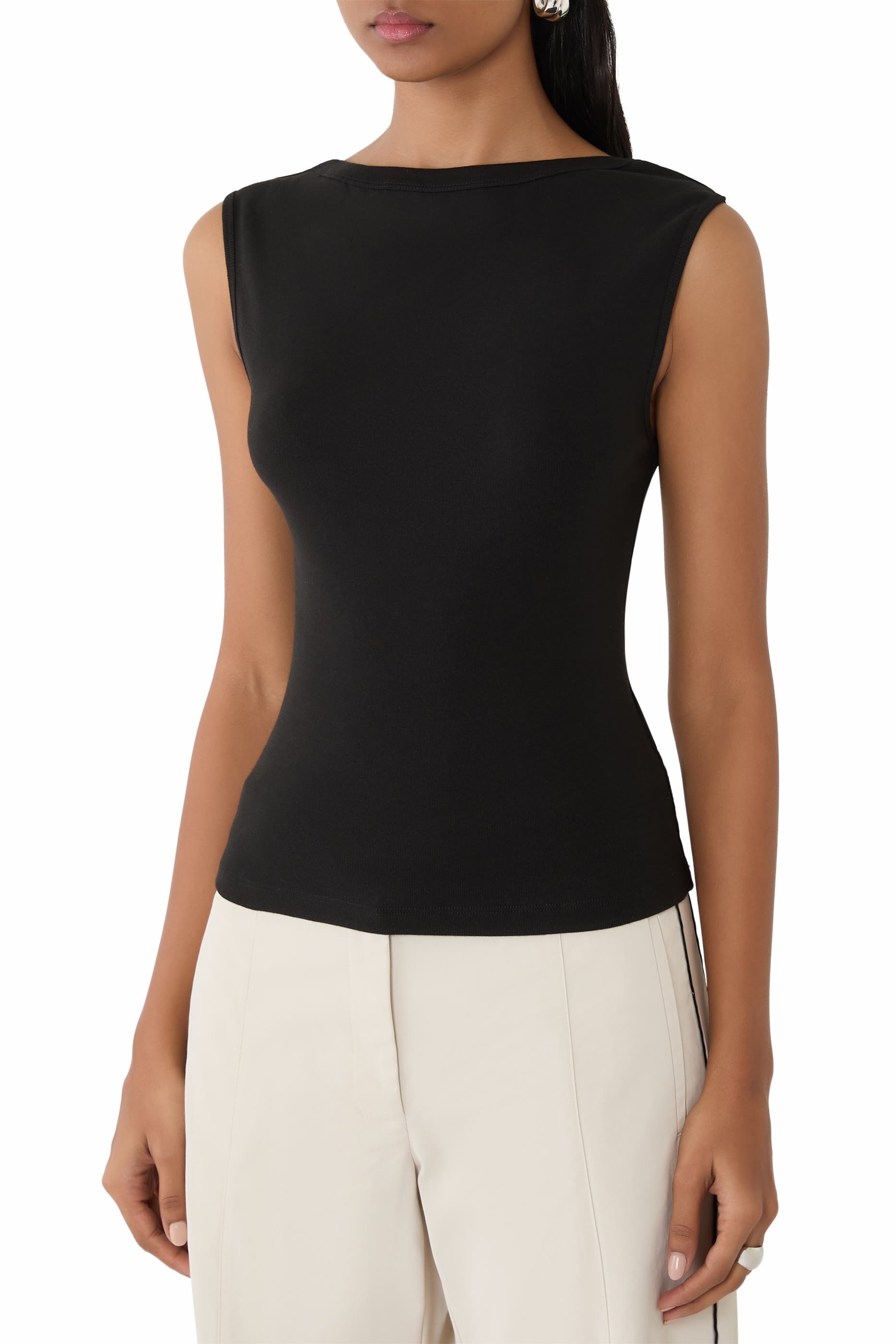 بلوزة بالرينا