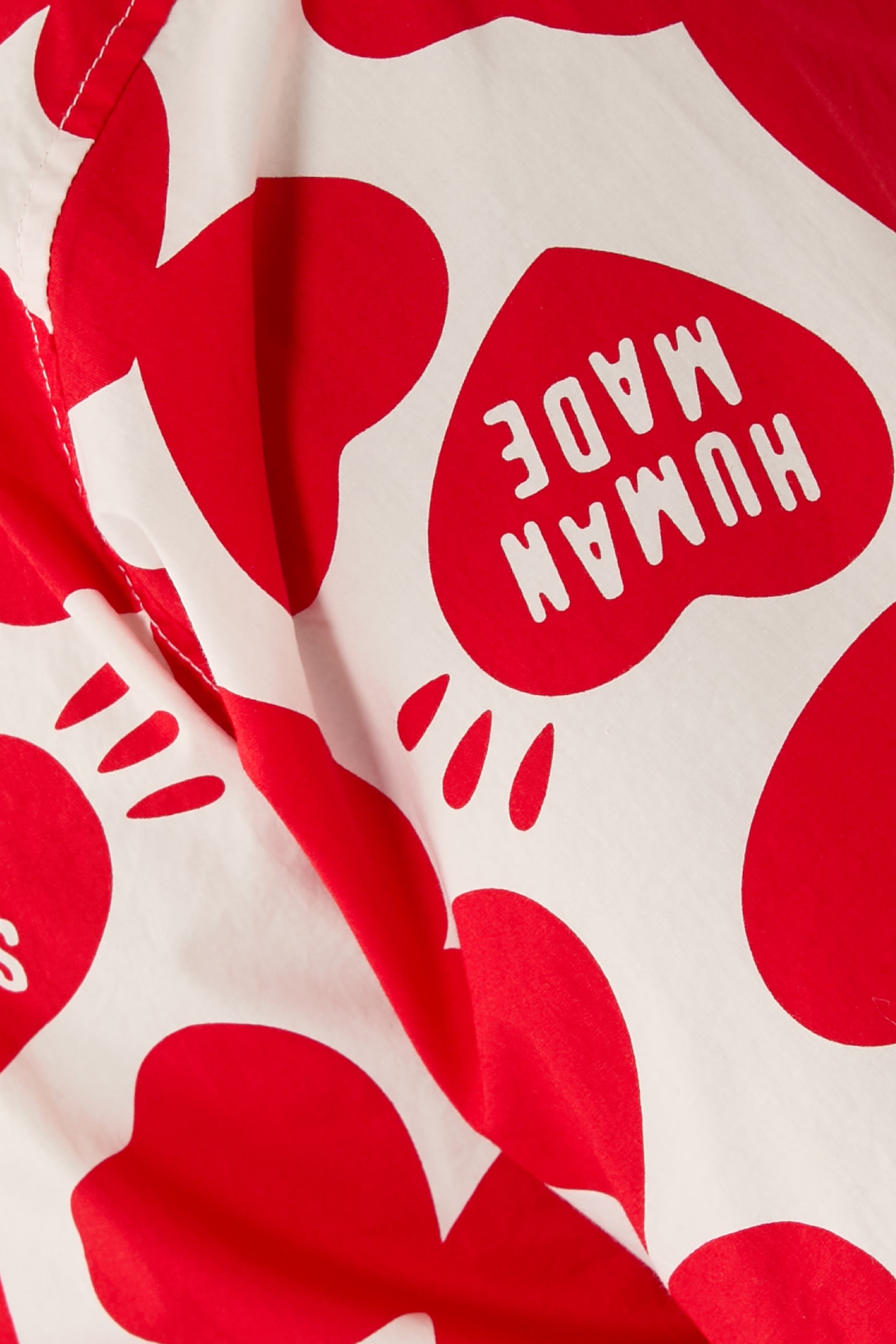 قميص ألوها بنقشة قلوب