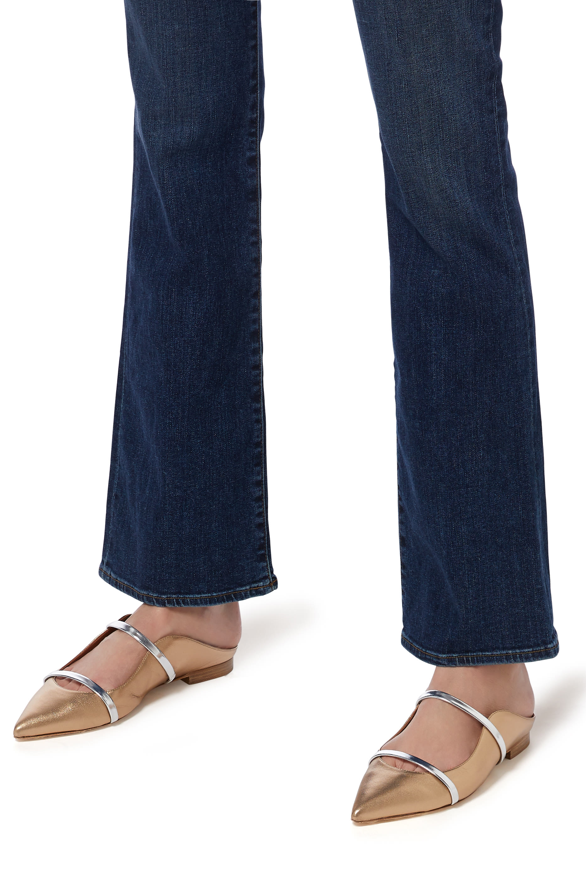 حذاء مورين مفتوح من الخلف لامع بكعب مسطح