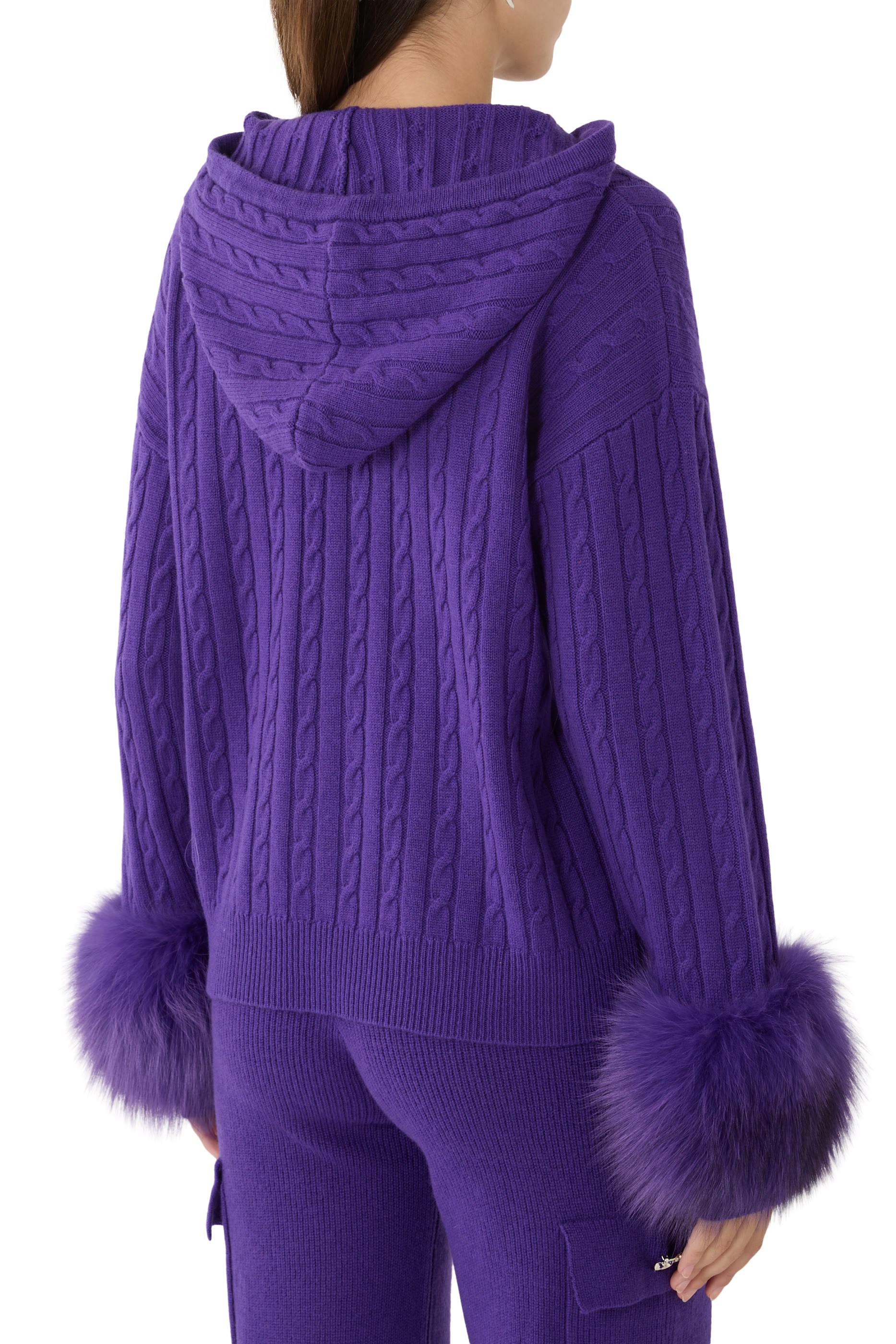 كارديجان منسوج بغرزة الضفيرة بسحاب وأساور فرو صناعي