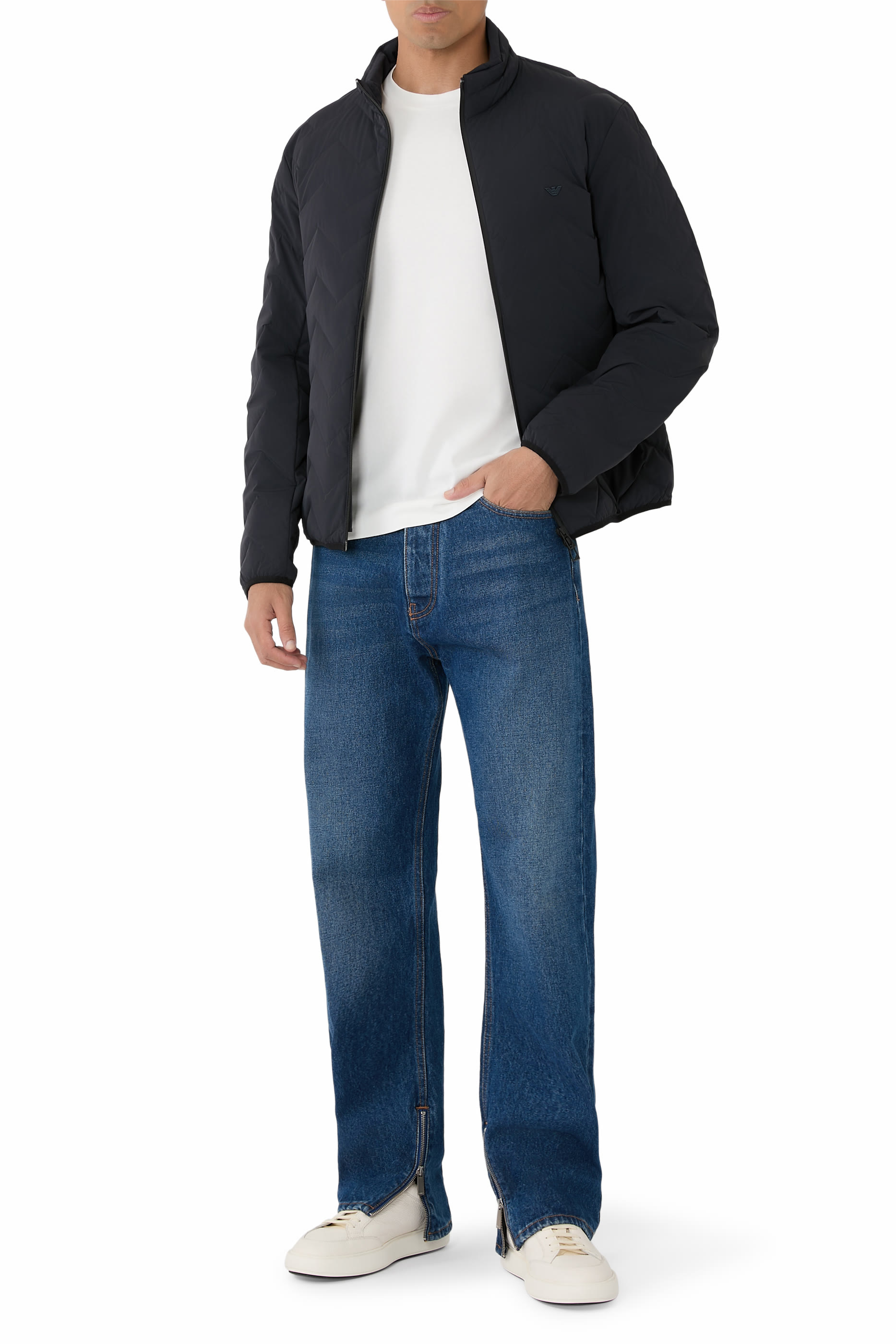 تيشيرت بشعار الماركة بحجم صغير قطن