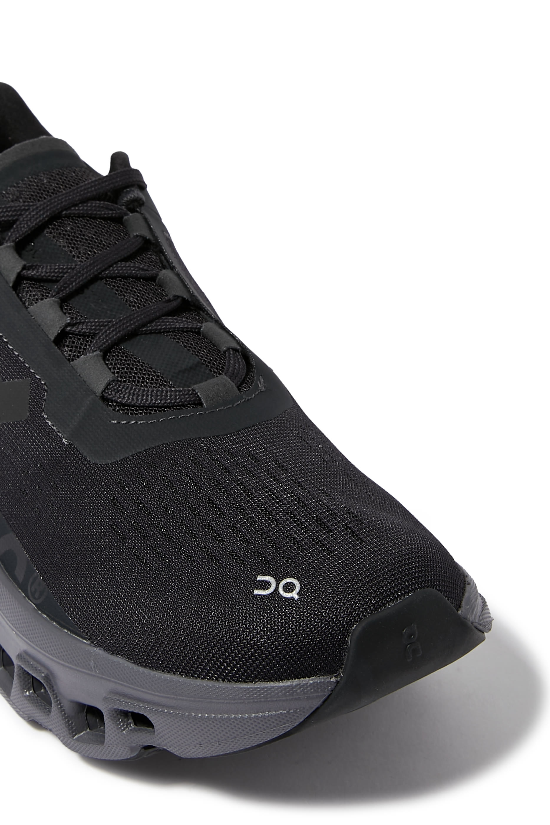 سنيكرز كلاودمونستر بكاحل منخفض للنساء