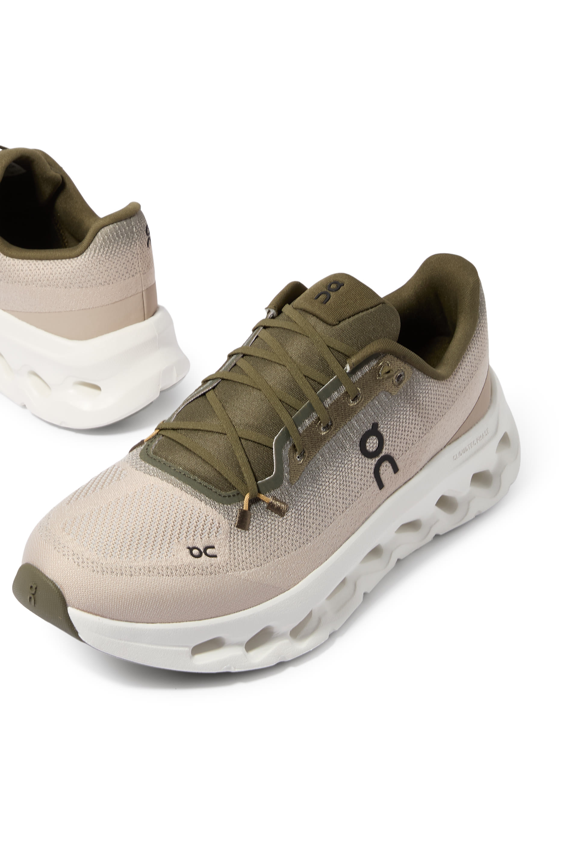 سنيكرز كلاودتيلت